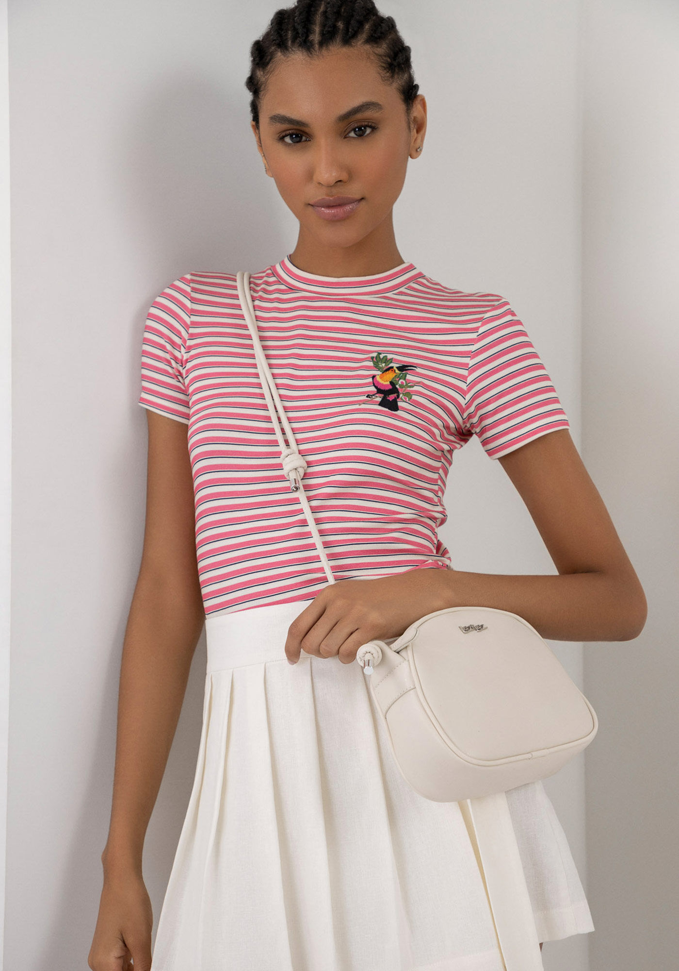 Blusa Manga Curta em Malha com Bordado, , large.