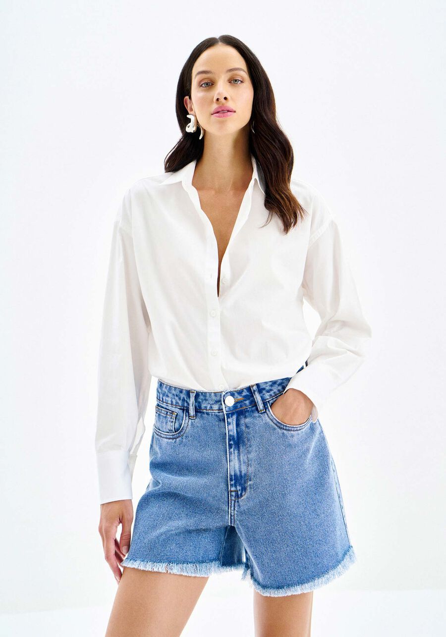 Shorts Jeans Mom Cintura Alta com Barra Desfiada, JEANS. Shorts Jeans Mom Cintura Alta com Barra Desfiada, JEANS, large.