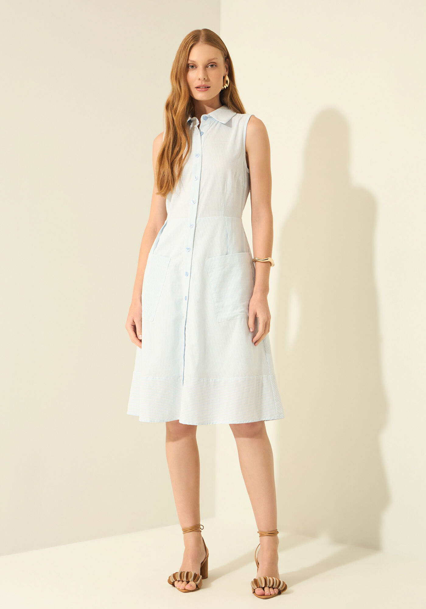 Vestido Midi Com Gola E Bot&otilde;es Em Tecido Listrado, AZUL PUPPY, large.