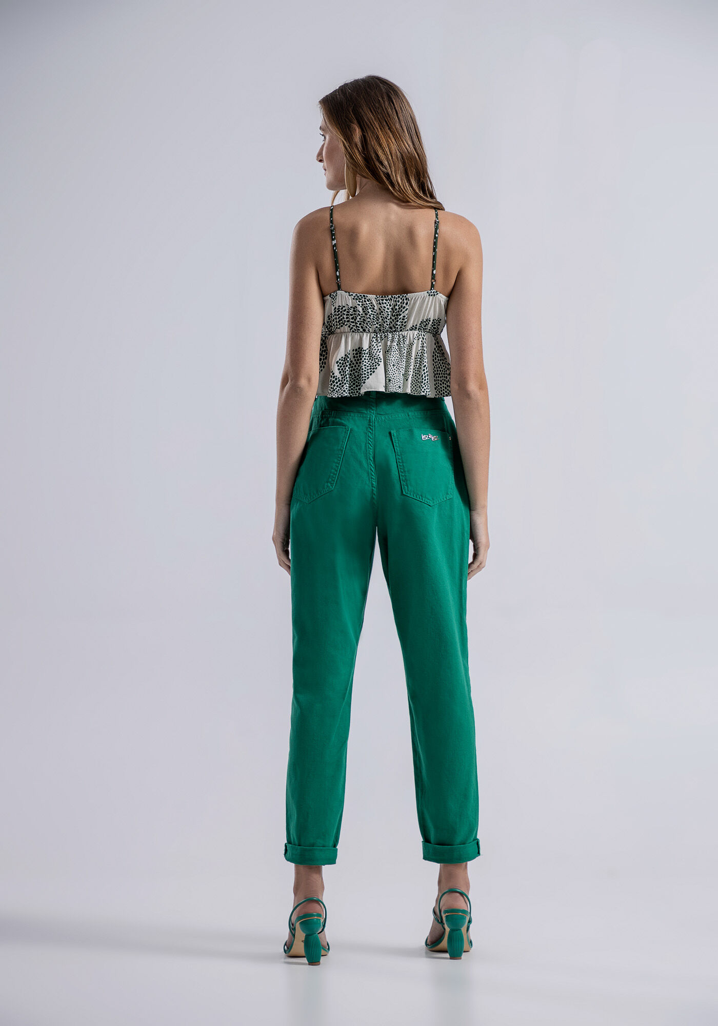 Blusa Cropped em Viscose com Detalhe Al&ccedil;as, VEREDAS, large.