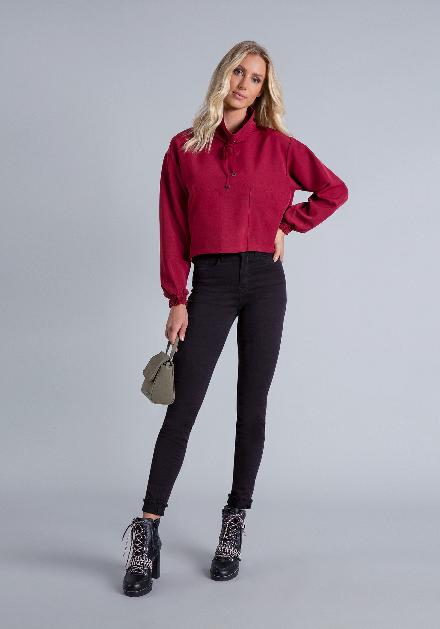 Blus&atilde;o Gola Alta Amplo, , large.