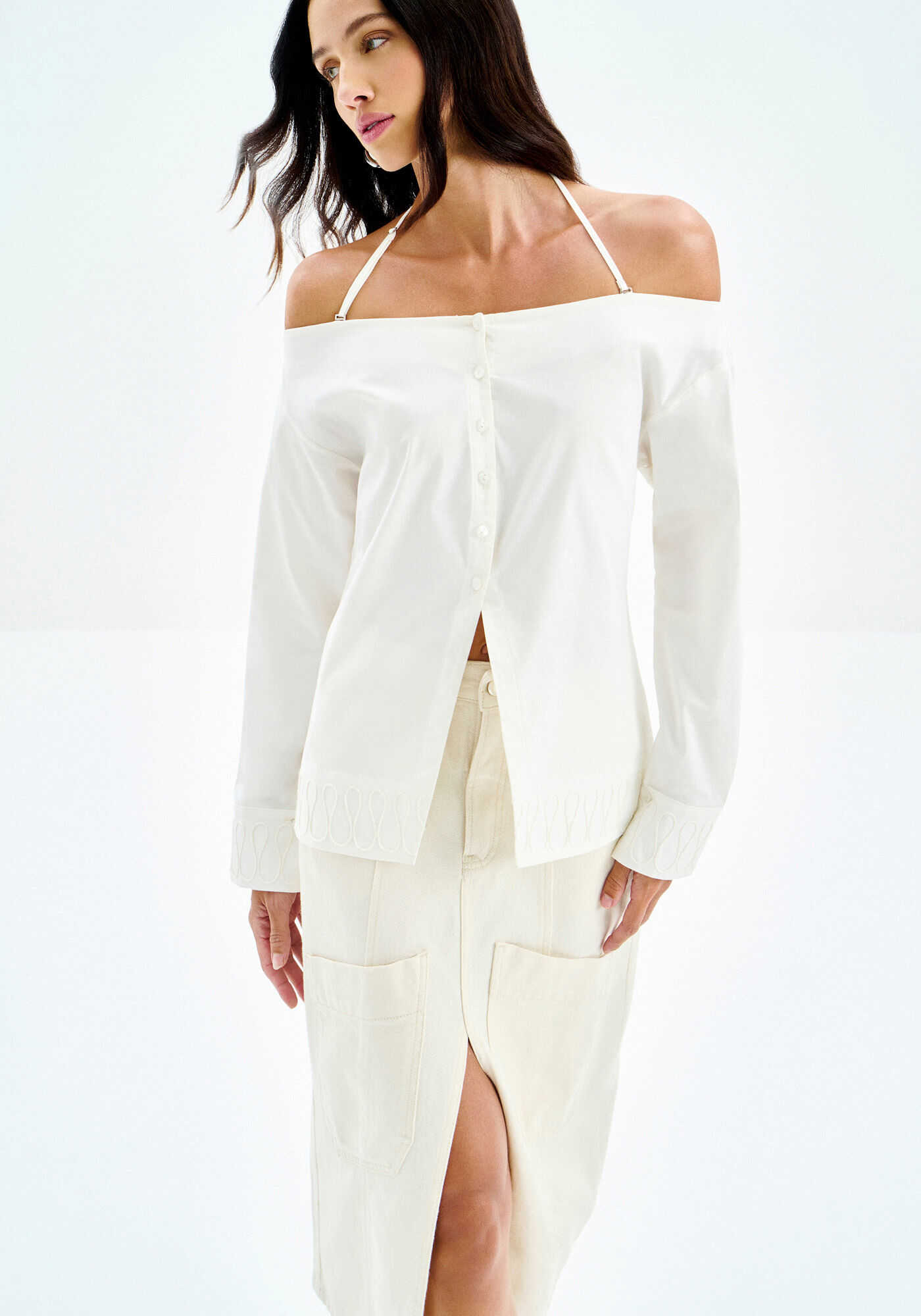 Camisa Manga Longa Ombro a Ombro com Al&ccedil;a, BRANCO OFF WHITE, large.