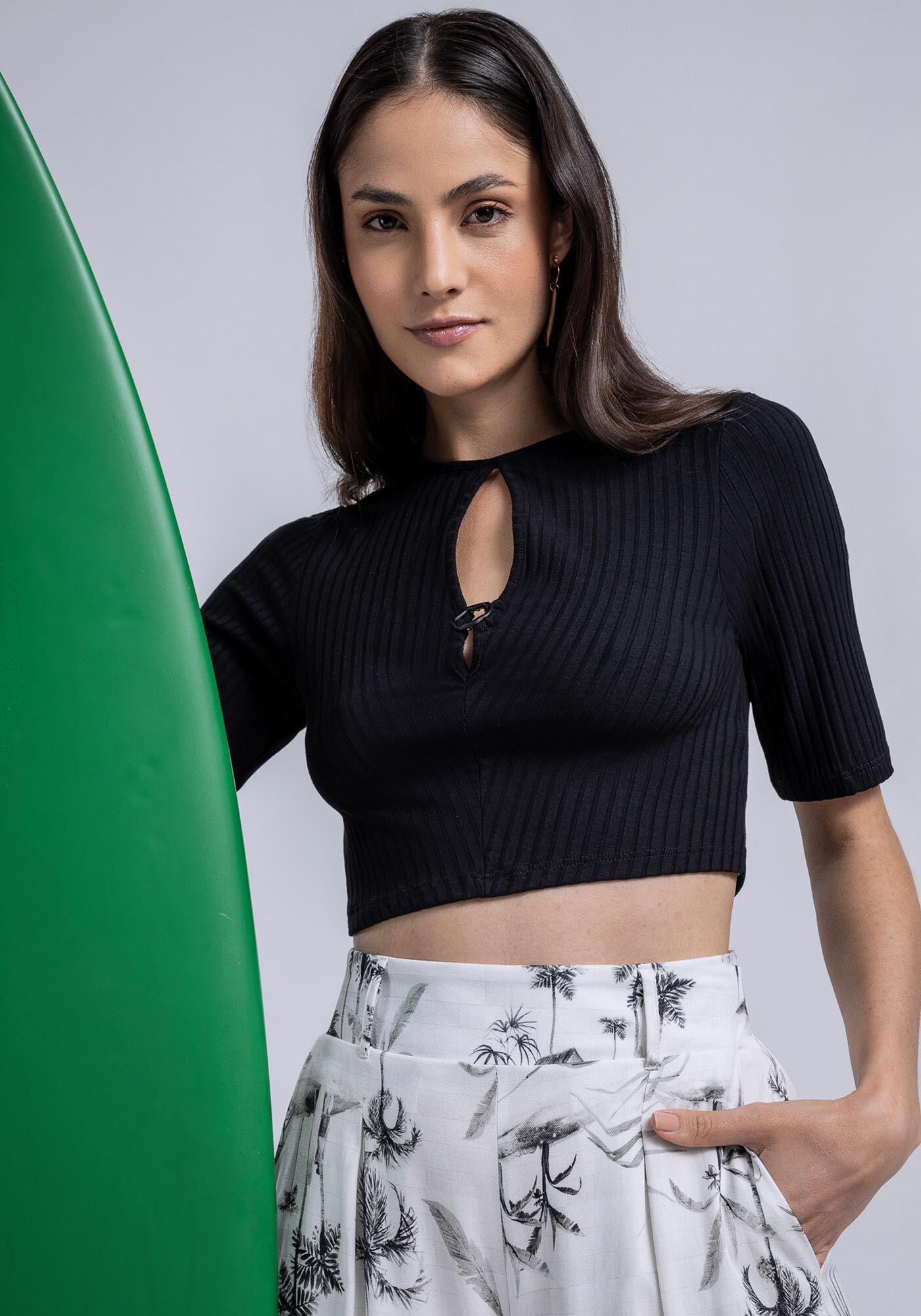 Blusa Cut Out Canelada com Recorte Costas, , large.