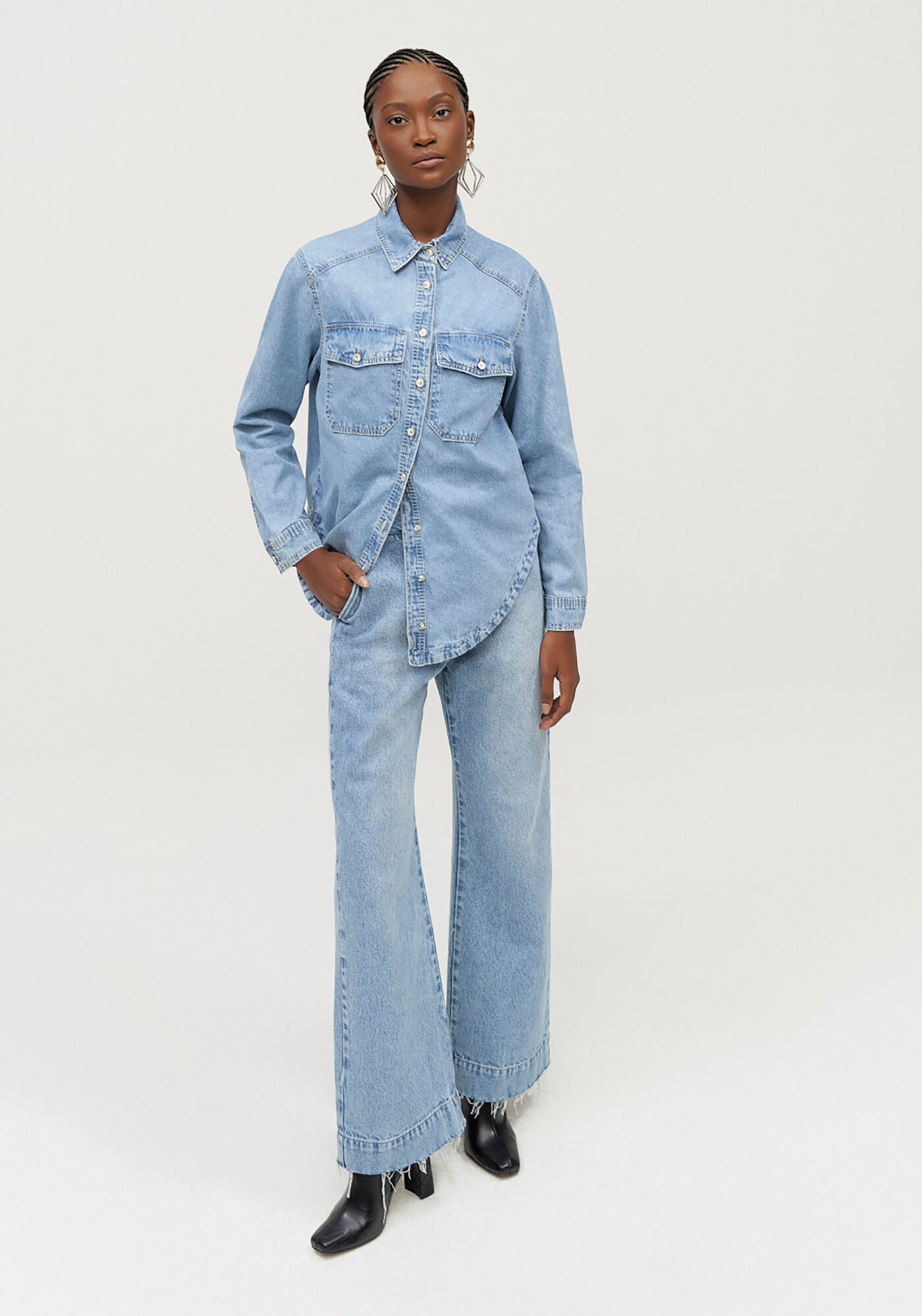 Camisa Jeans com Barra Arredondada, JEANS, large.