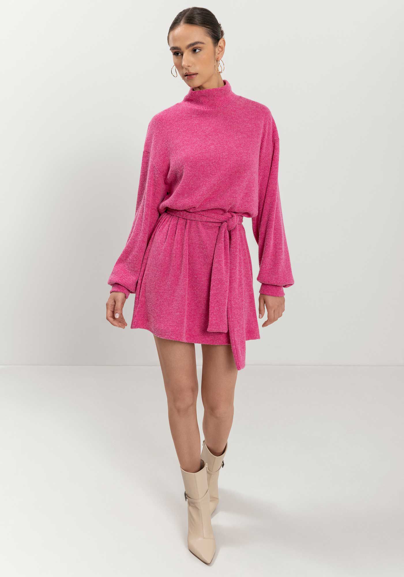 Vestido Curto Com Gola Alta E Cinto Em Malha Canelada Tric&ocirc;, , large.