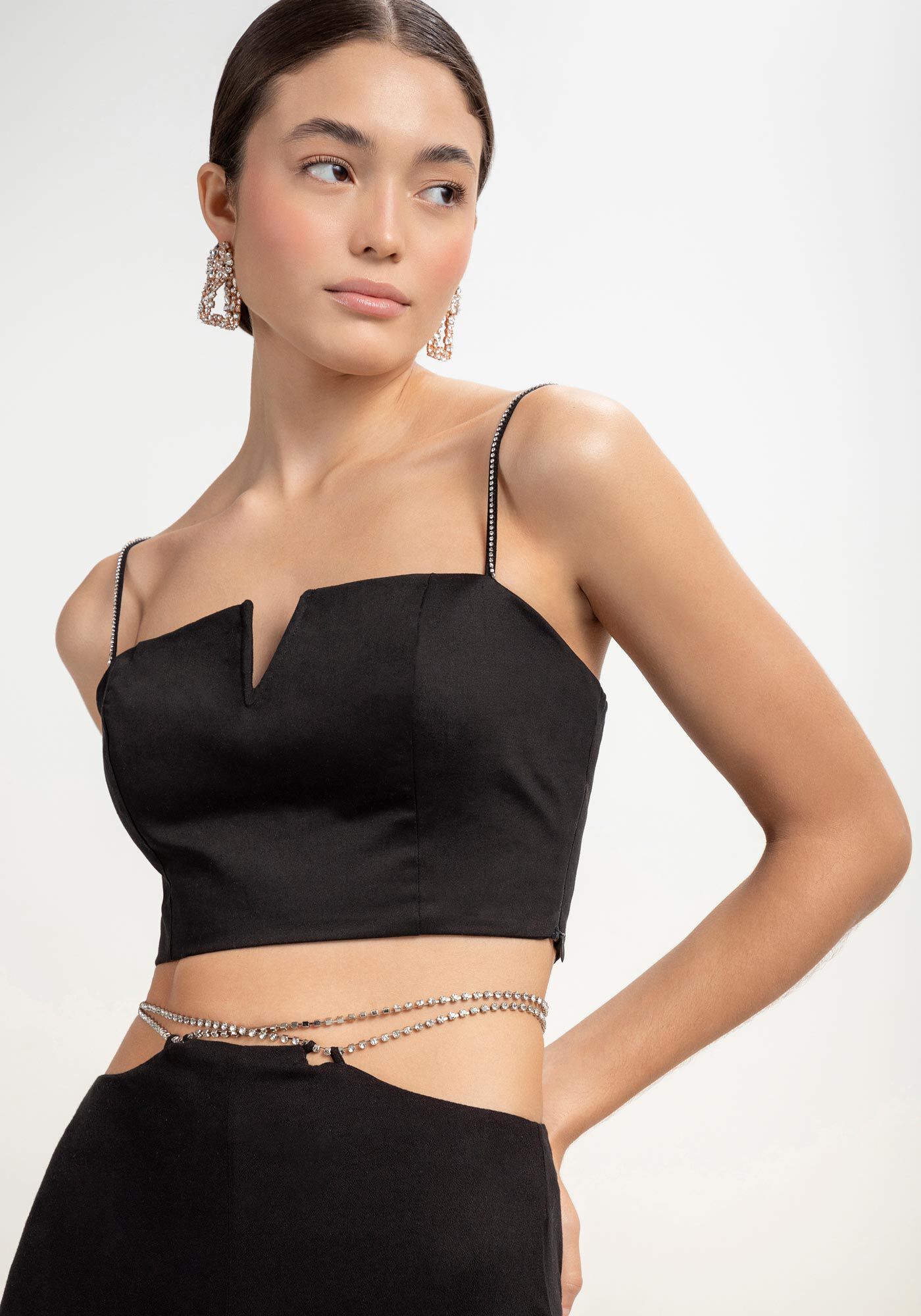 Blusa Cropped em Tecido Acetinado com Strass, , large.