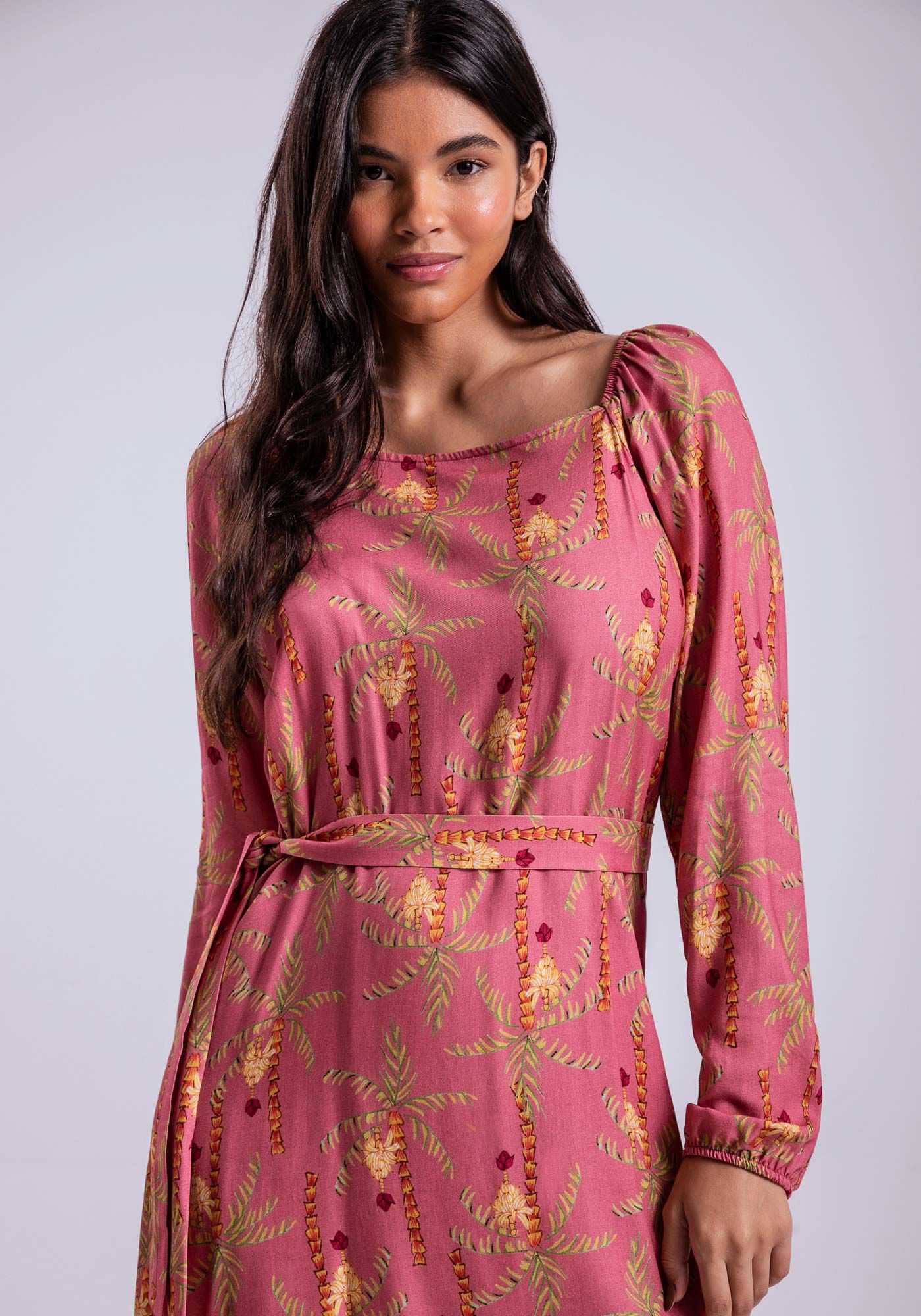 Vestido Curto em Viscose com Faixa, TROPICALIA, large.