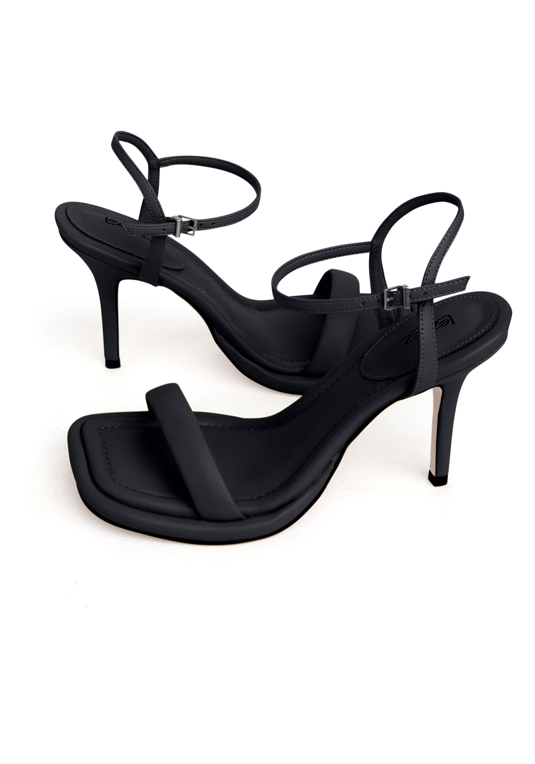 Sandália Salto Fino com Tiras, PRETO REATIVO. Sandália Salto Fino com Tiras, PRETO REATIVO, large.