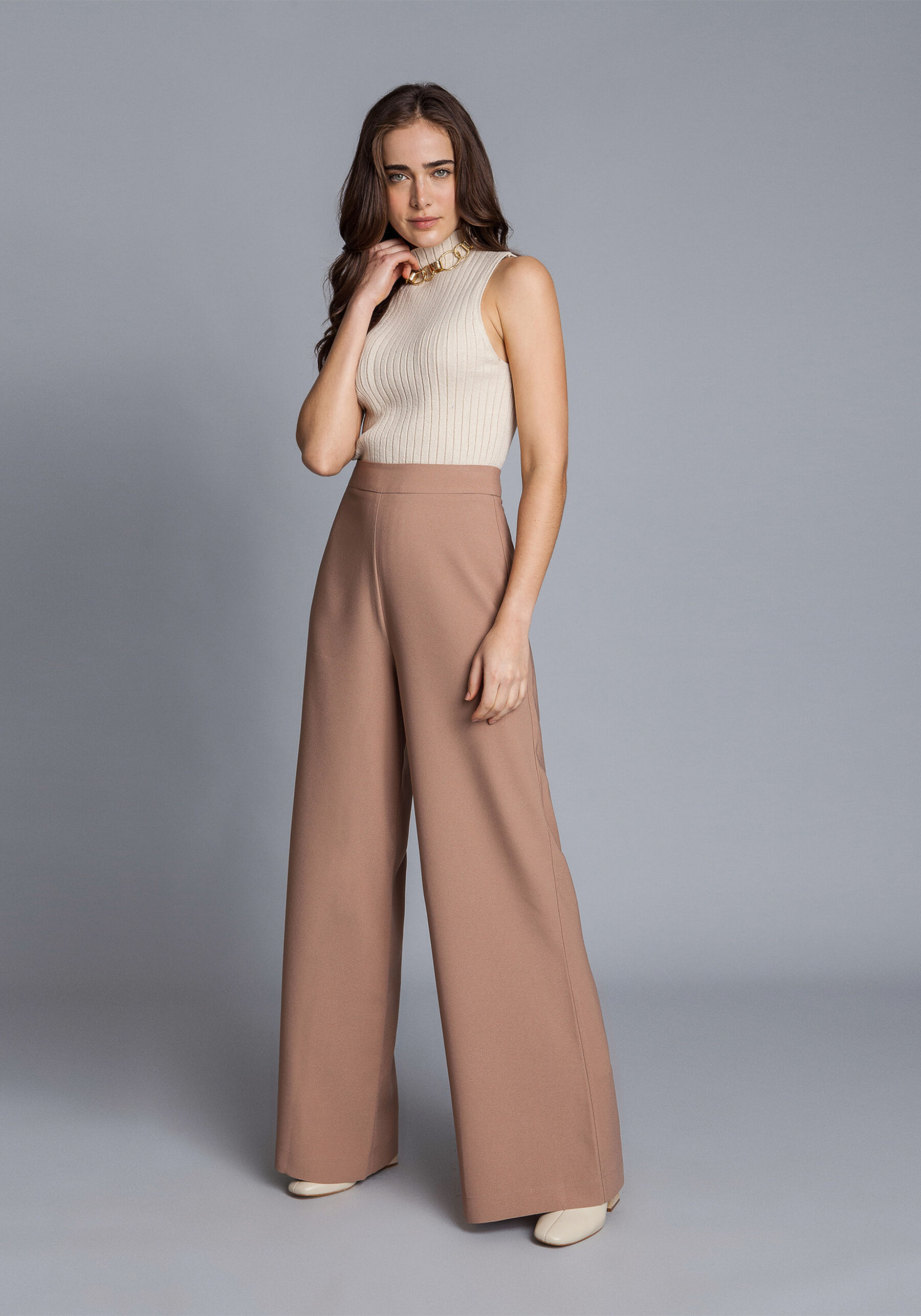 Calça pantalona em tecido, . Calça pantalona em tecido, , large.