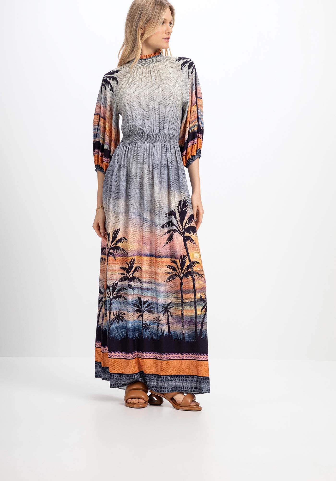 Vestido Longo Estampado em Viscose com Gola Alta, , large.