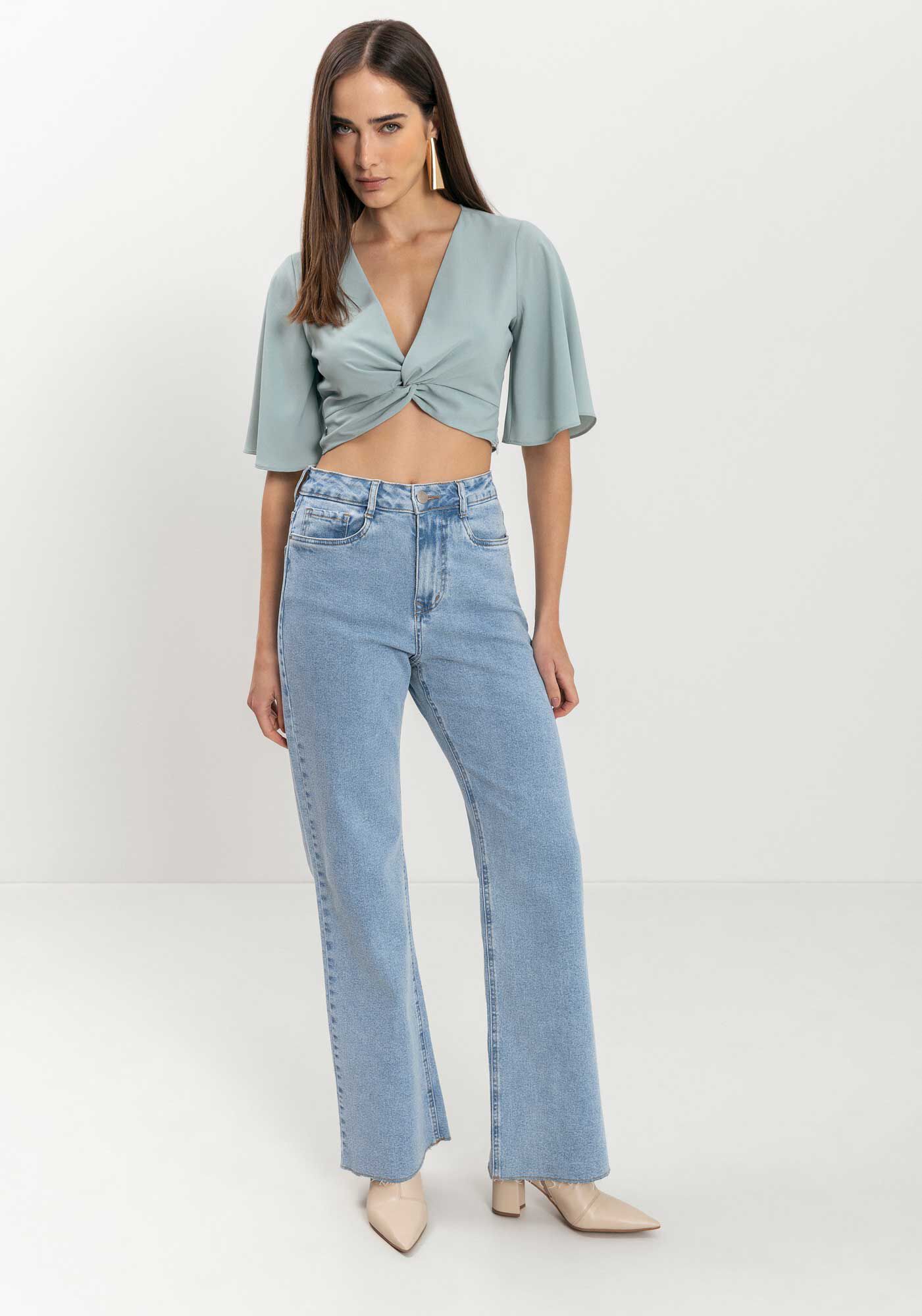 Blusa Cropped De Mangas M&eacute;dias Com Tor&ccedil;&atilde;o No Decote, , large.