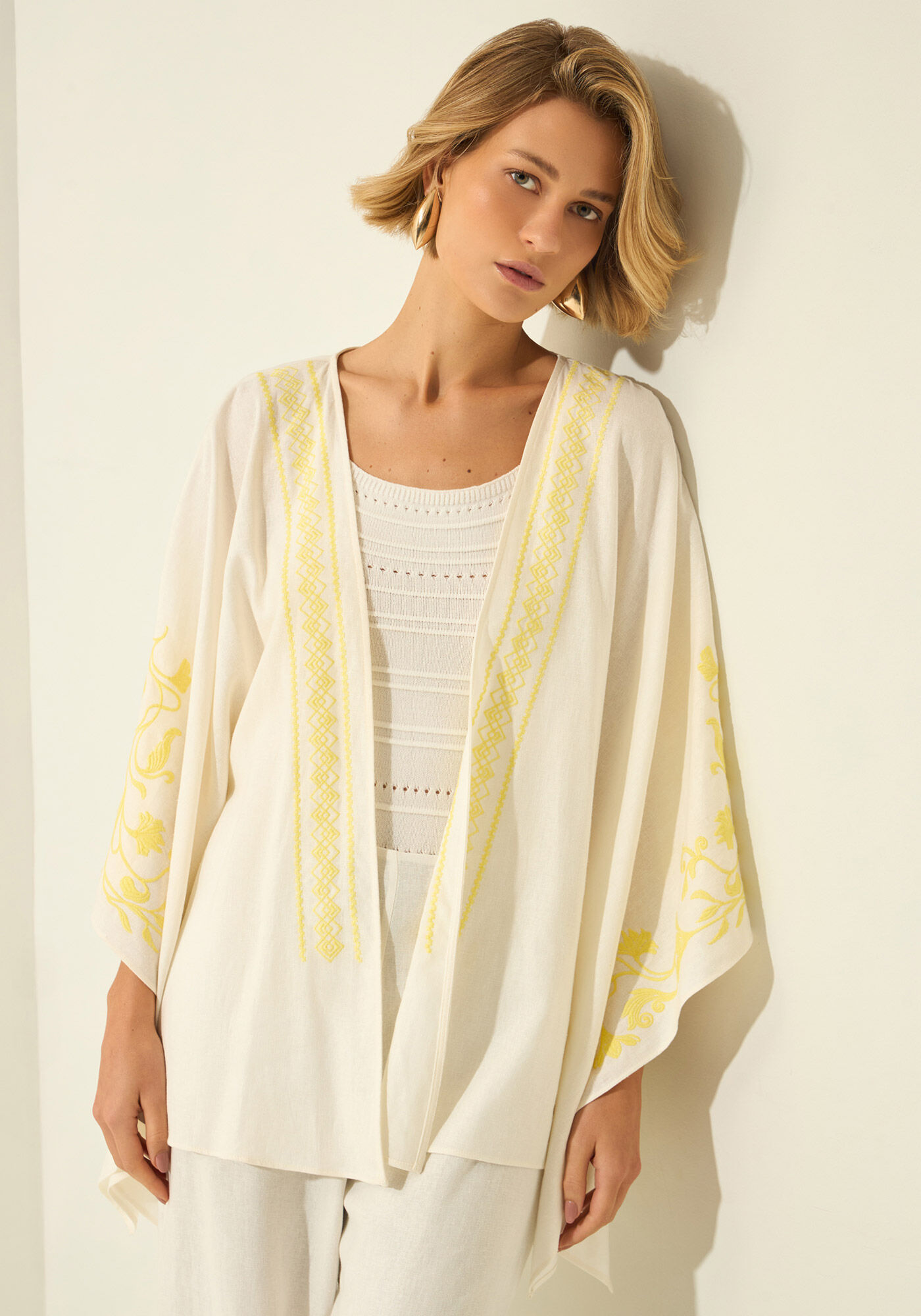 Kaftan De Mangas Curtas Bordado Com Linho, BRANCO OFF WHITE, large.