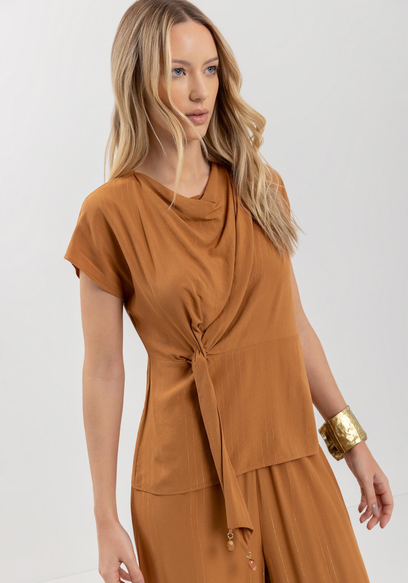 Blusa De Mangas Curtas Em Viscose Com Fios De Lurex, , large.