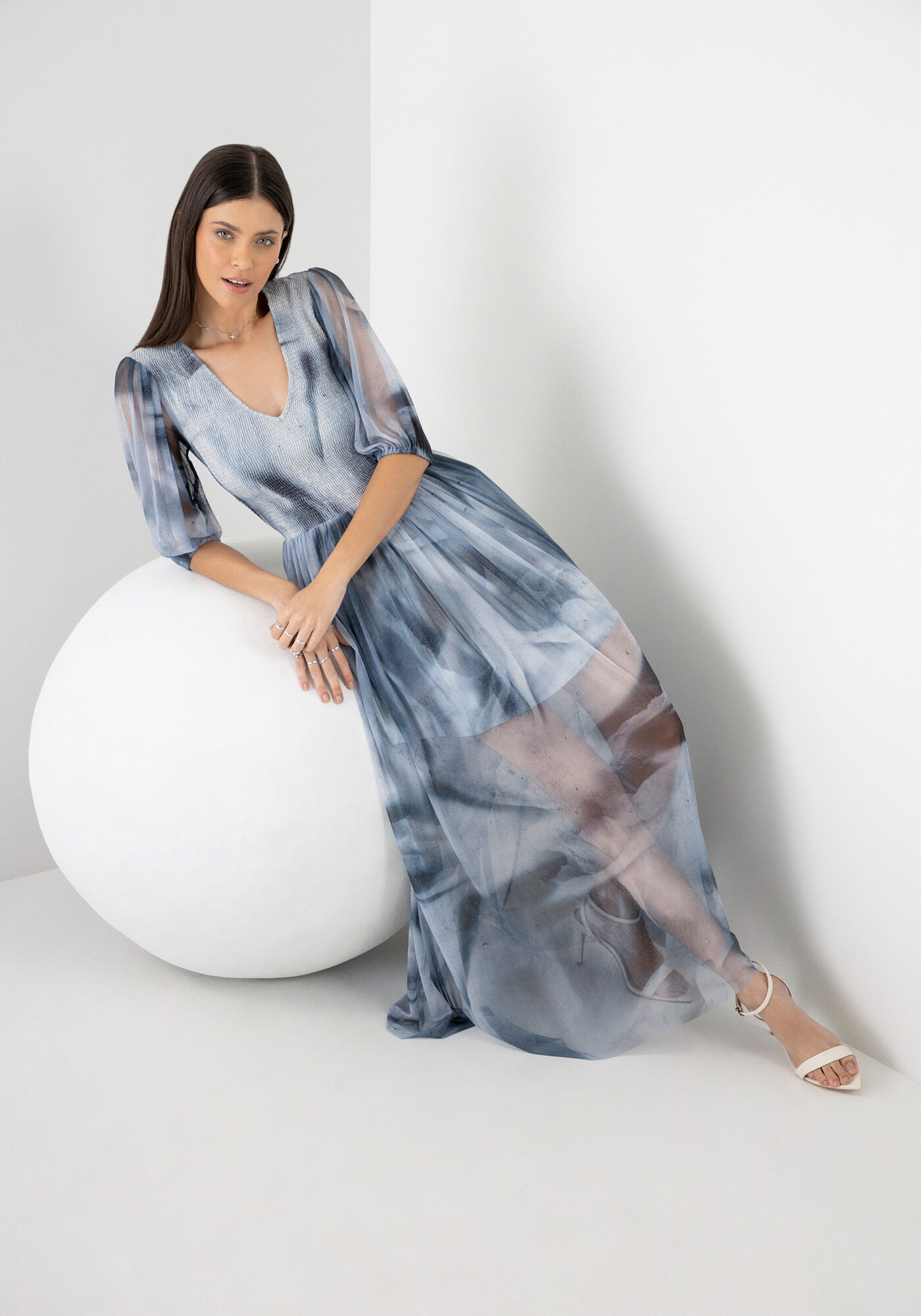 Vestido Longo em Tule com Recorte Sobreposto, ATMOSFERA, large.