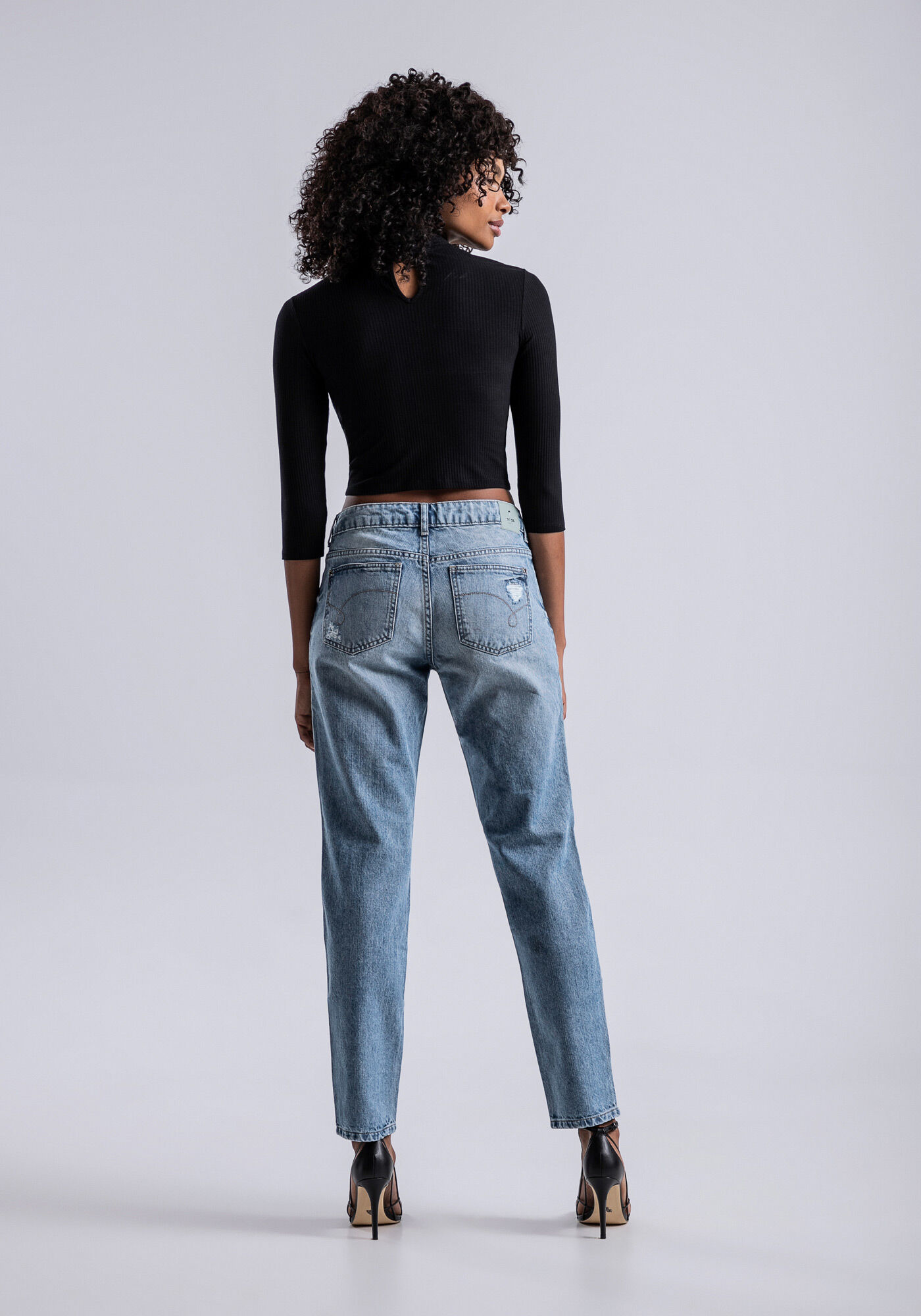 Blusa Manga 3/4 Canelada com Gola Alta, PRETO REATIVO, large.