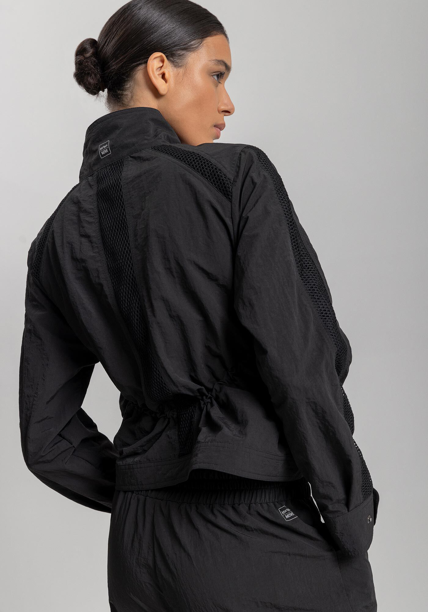 Jaqueta Cropped De Mangas Longas Com Gola Alta Move, PRETO, large.