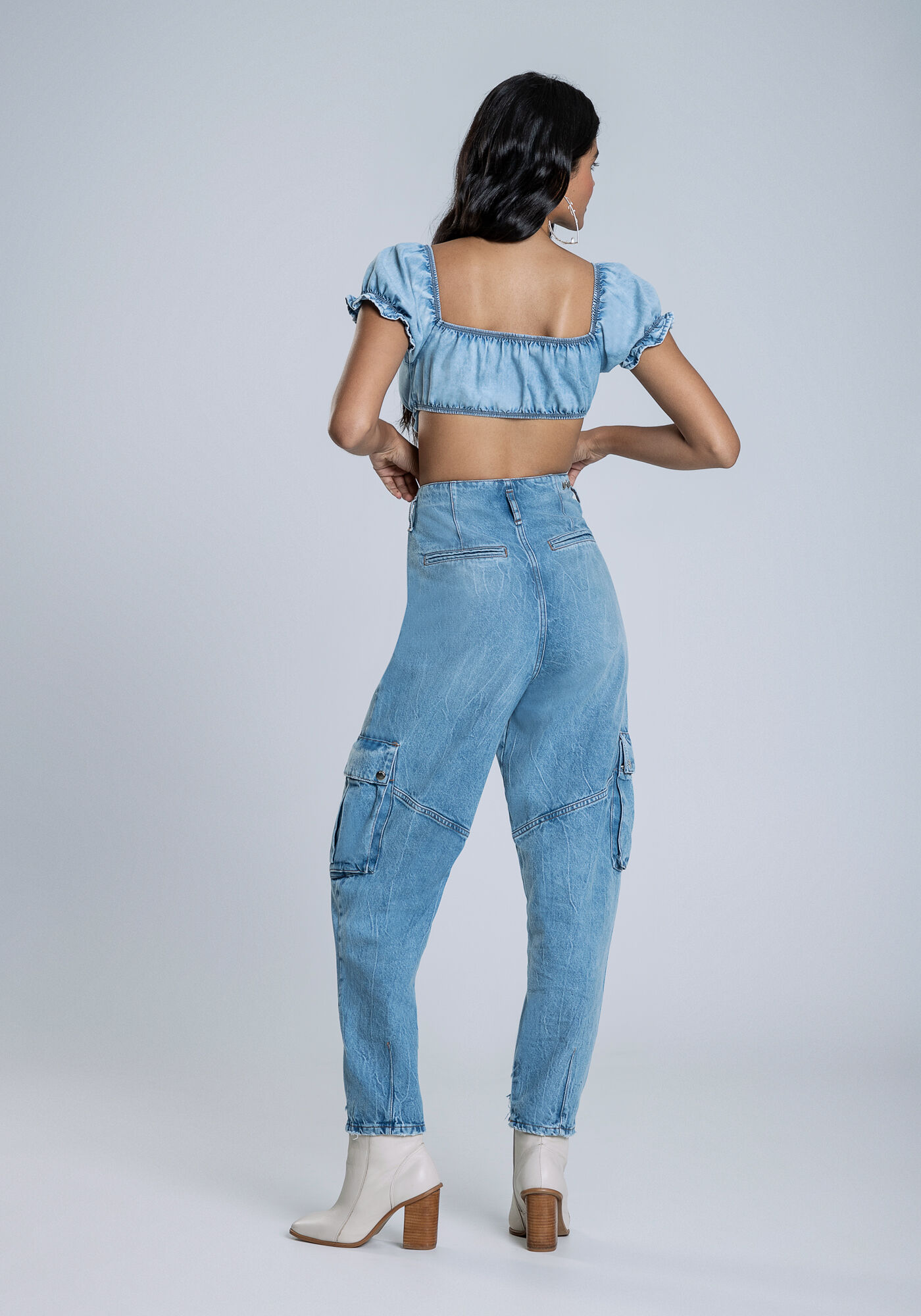 Cal&ccedil;a Jeans Cropped Cintura Super Alta e Bolsos, JEANS, large.