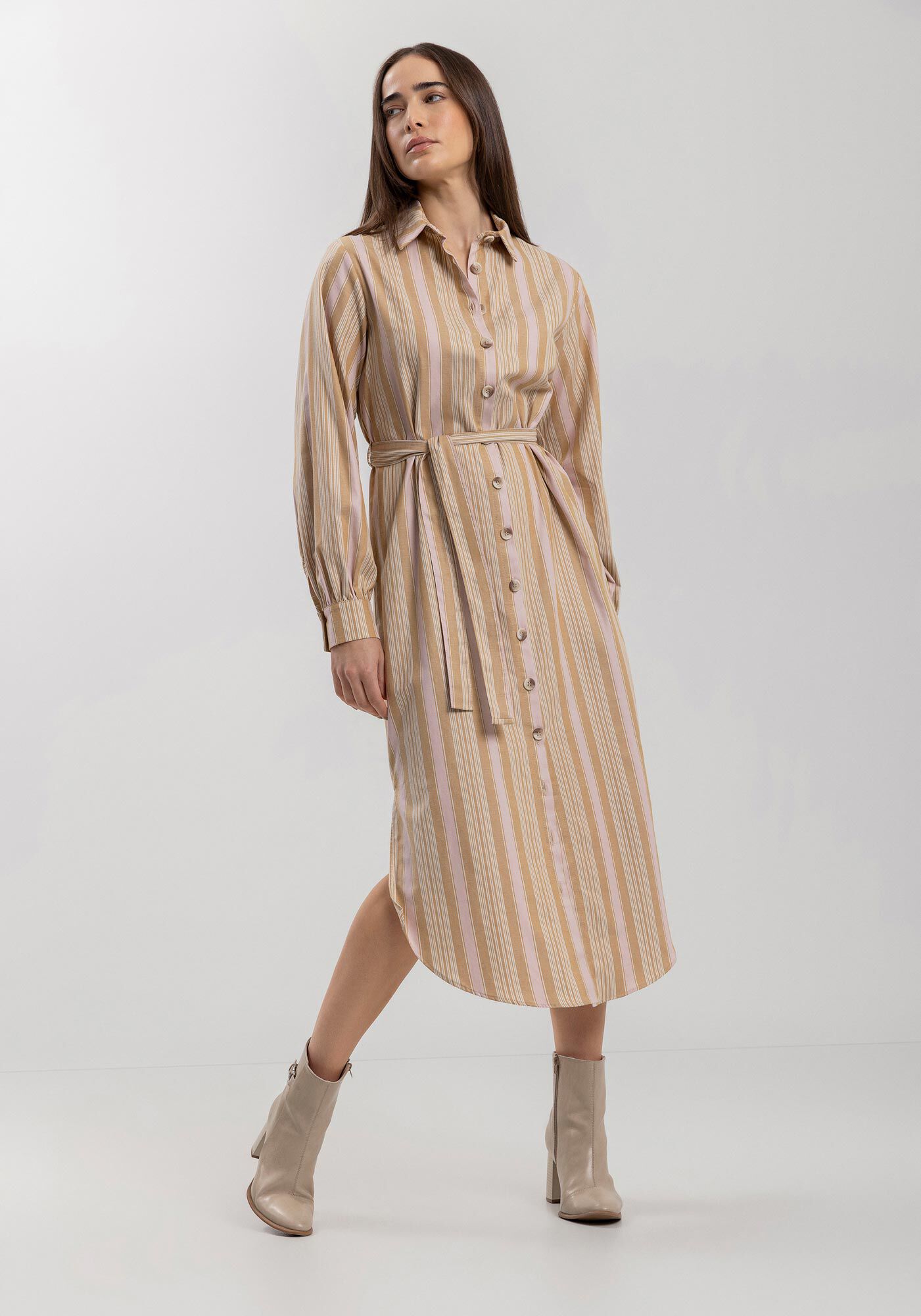 Vestido Listrado Midi Ch&aacute; Com Bot&otilde;es E Faixa Ajust&aacute;vel, MARROM ESPERADO, large.