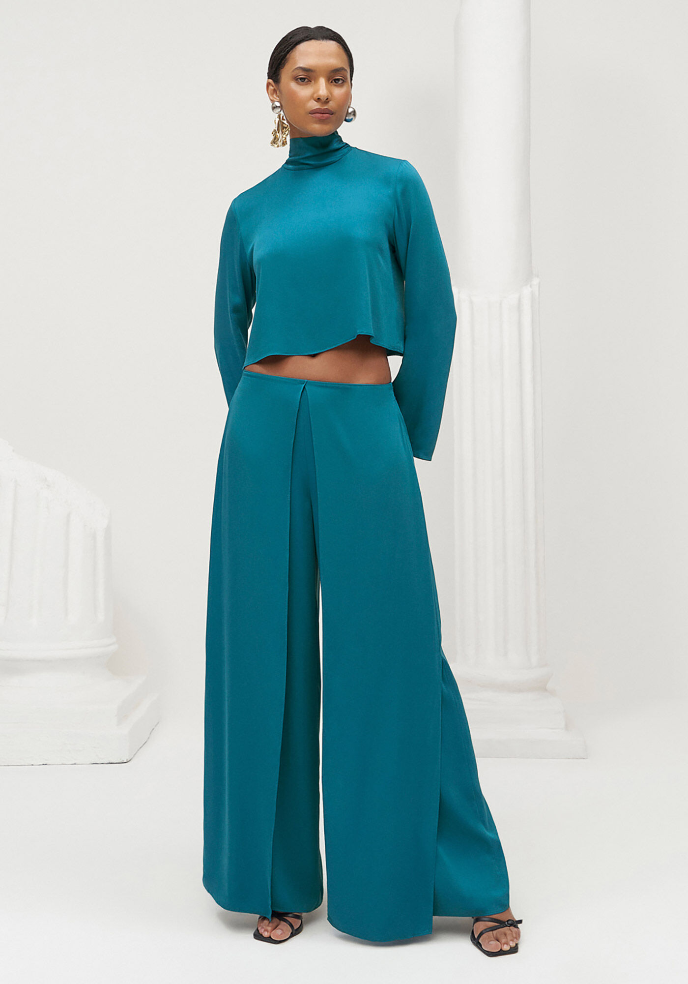 Conjunto com Blusa e Cal&ccedil;a Pantalona Sobreposta, , large.