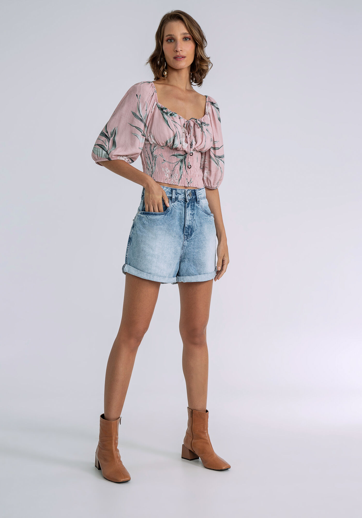 Blusa Manga Bufante Amarra&ccedil;&atilde;o Estampad, LIRIOS, large.