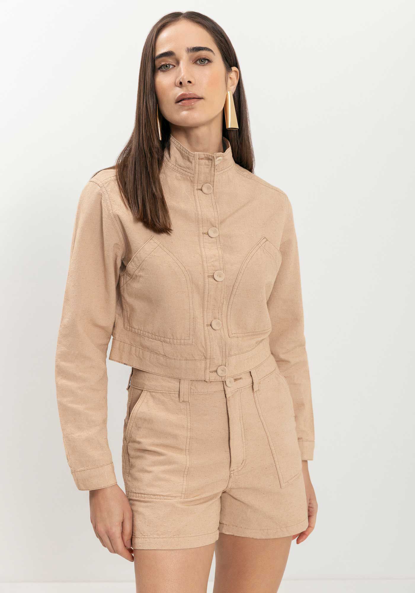 Jaqueta Cropped Com Bolsos E Bot&otilde;es Em Sarja Sustent&aacute;vel, , large.