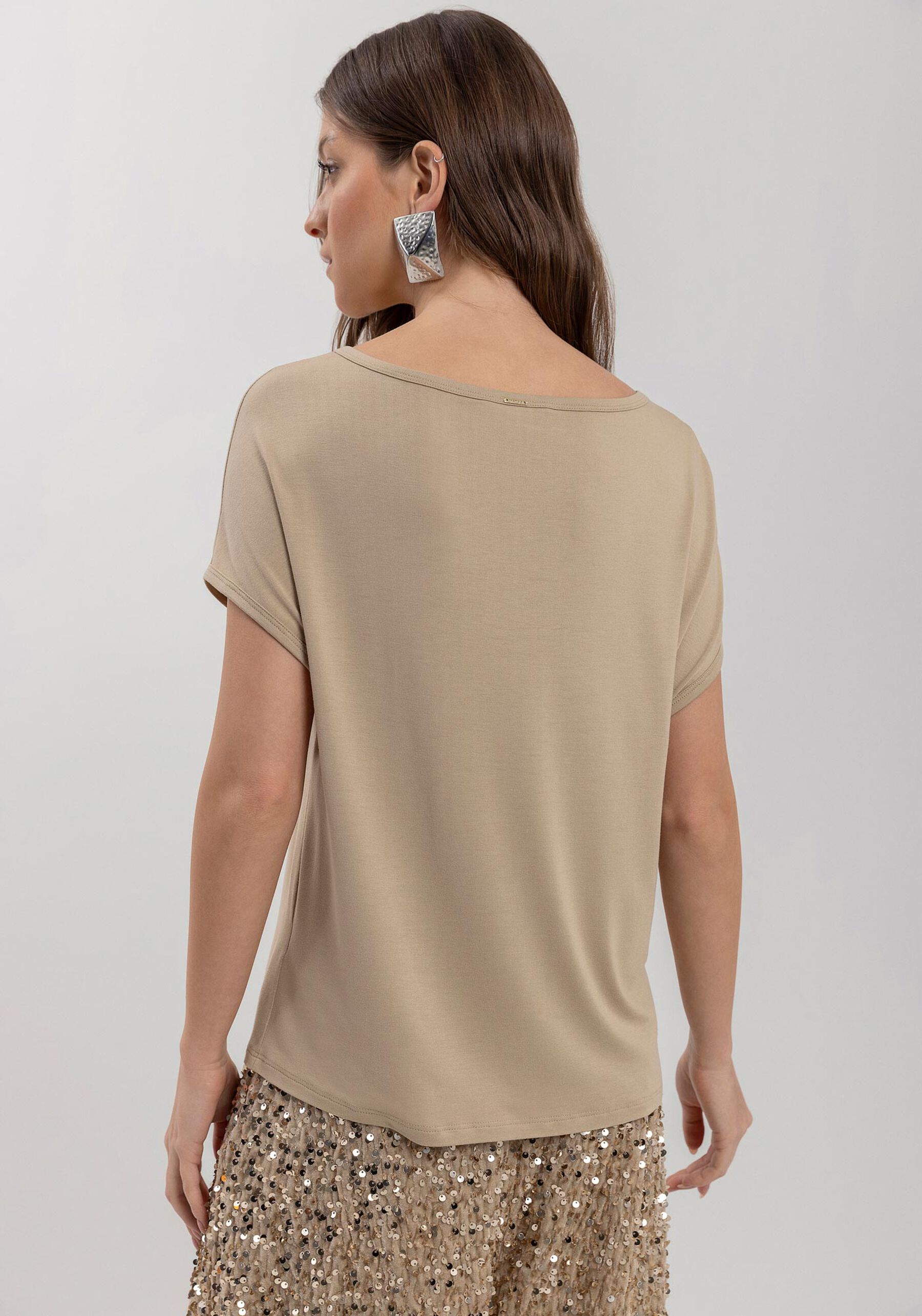 Blusa Com Bordado E Mangas Curtas Em Malha De Viscose, . Blusa Com Bordado E Mangas Curtas Em Malha De Viscose, , large.