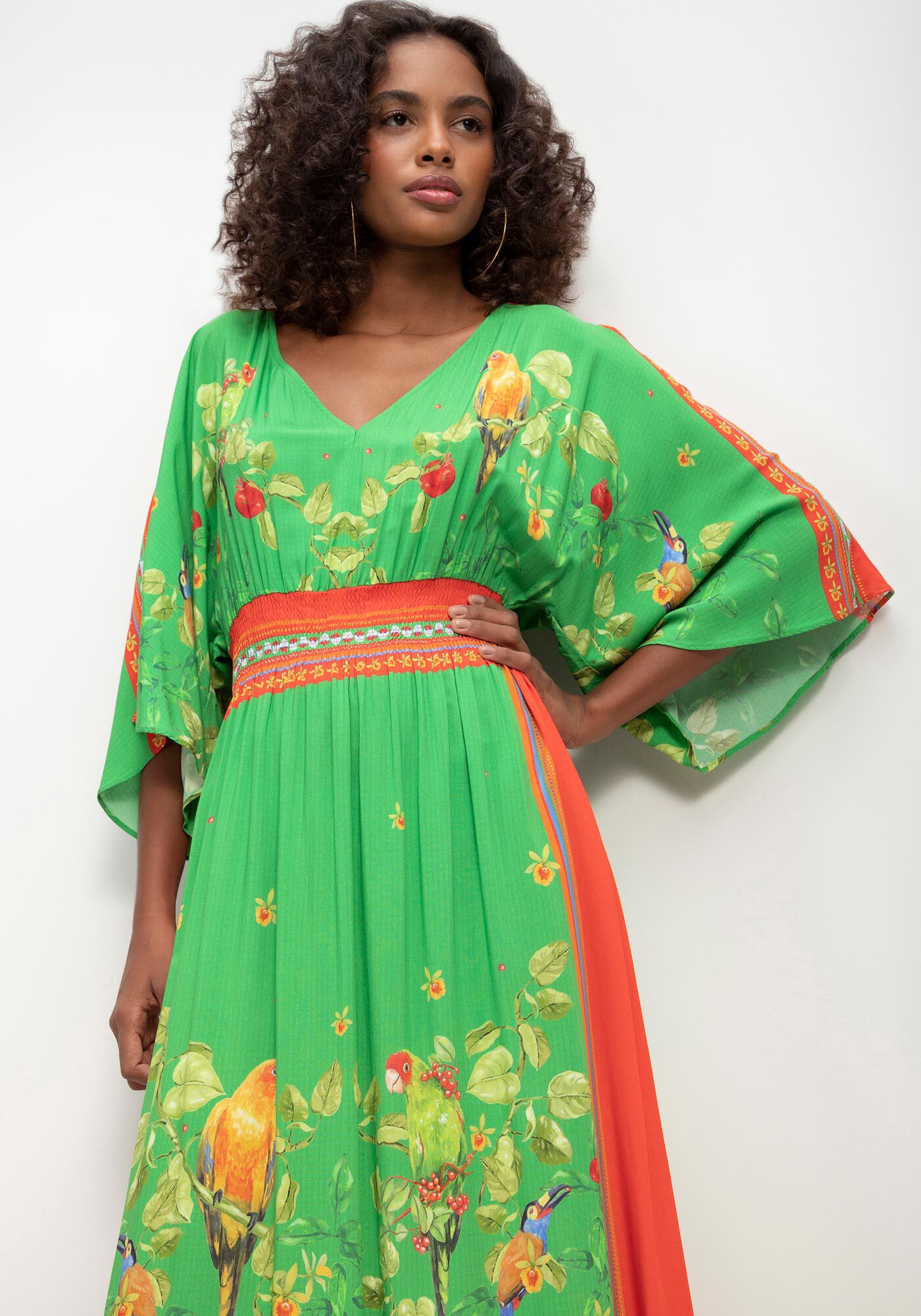 Vestido Midi Estampado em Viscose com Lastex Lez a Lez
