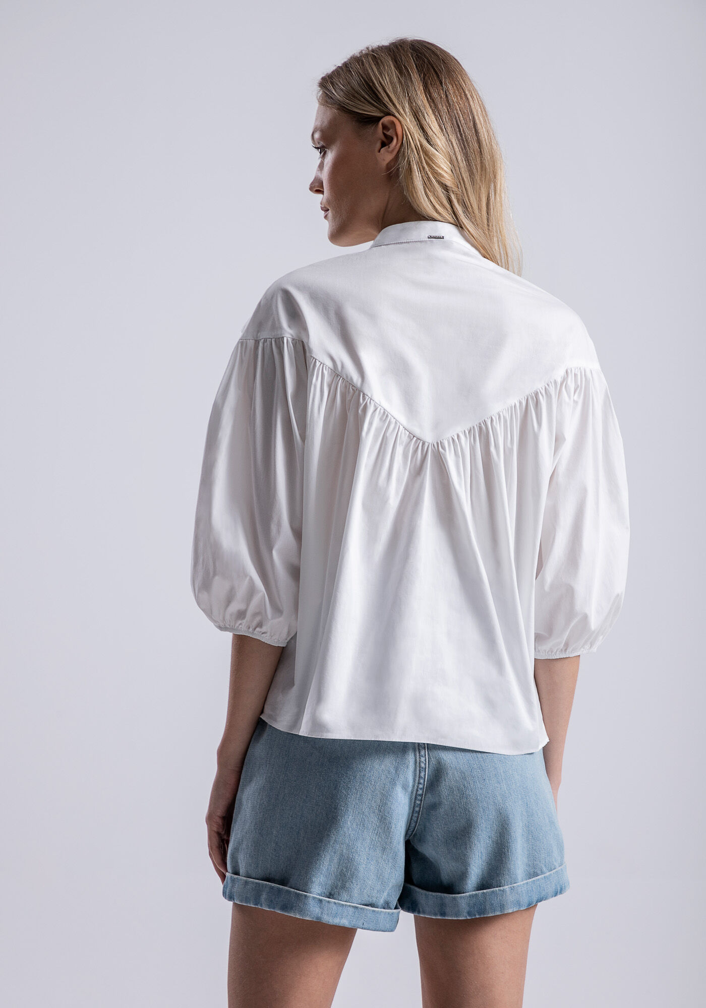 Camisa Manga Bufante em Tricoline com Nervuras, , large.