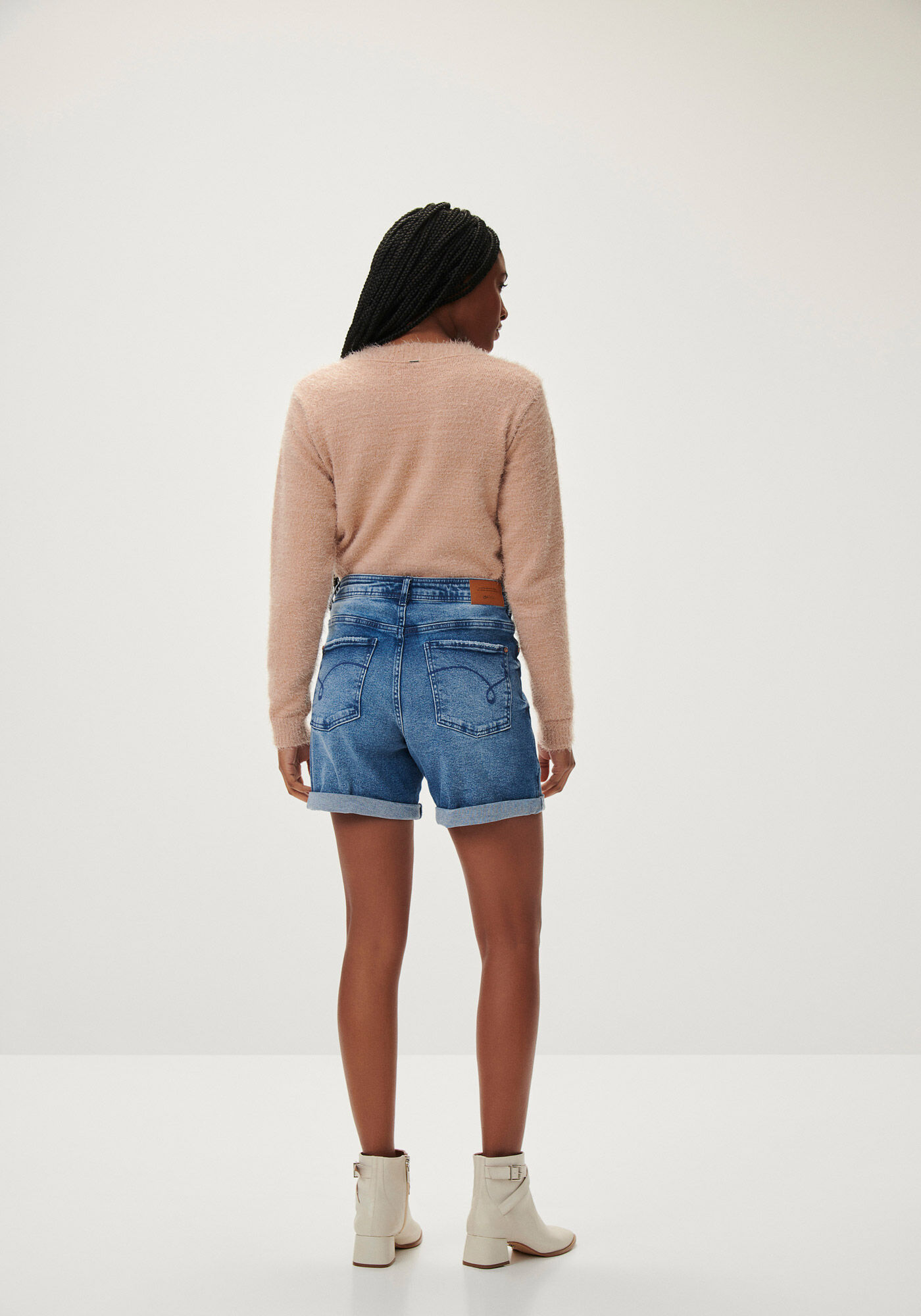 Bermuda Jeans Boyfriend com Elasticidade, , large.