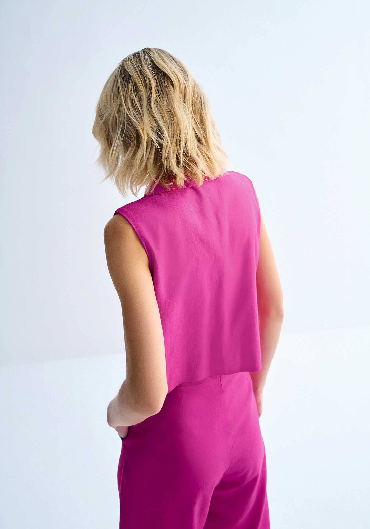 Colete Curto em Linho com Abotoamento Duplo, , large.