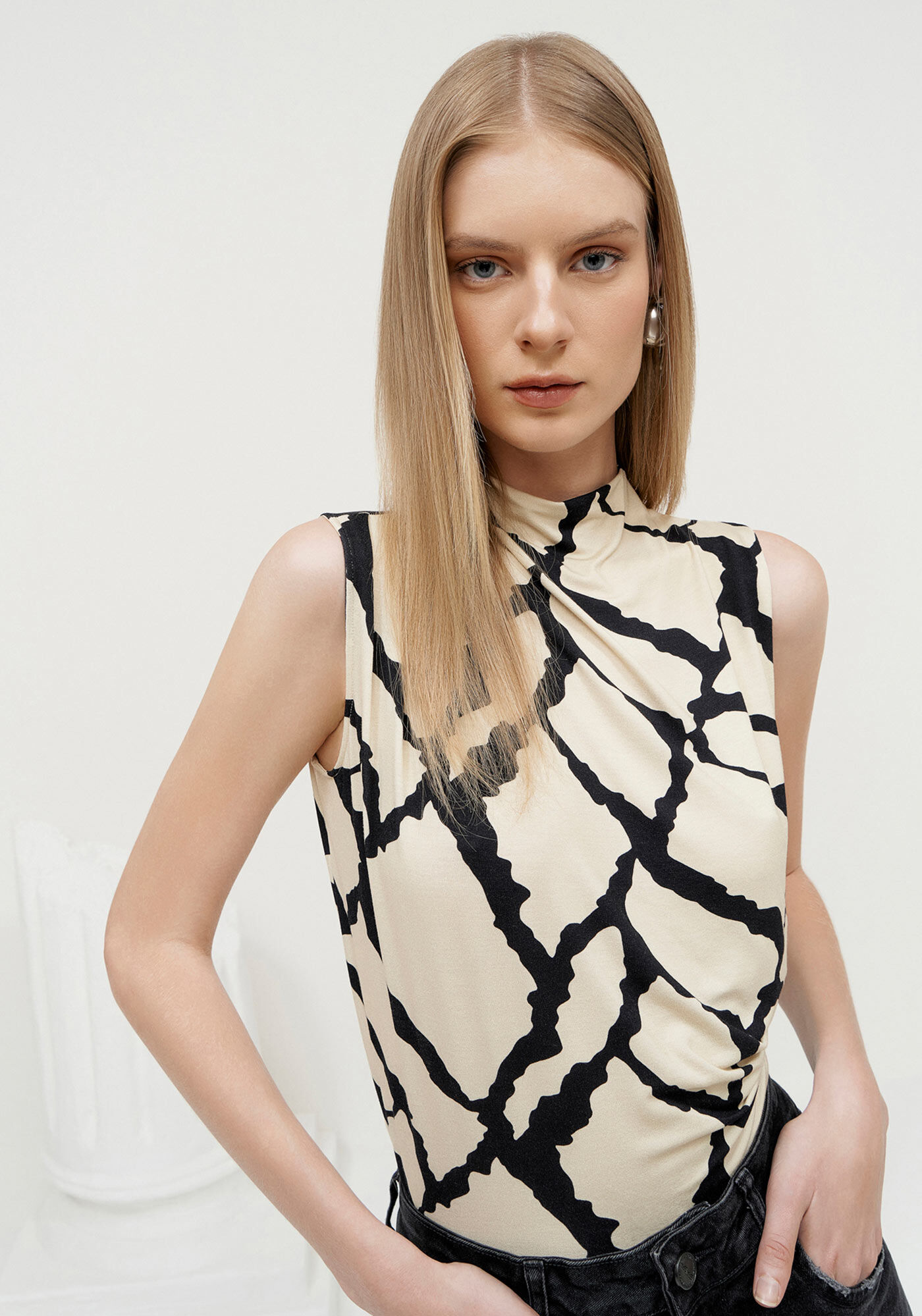 Regata Gola Alta em Malha com Pregas, , large.