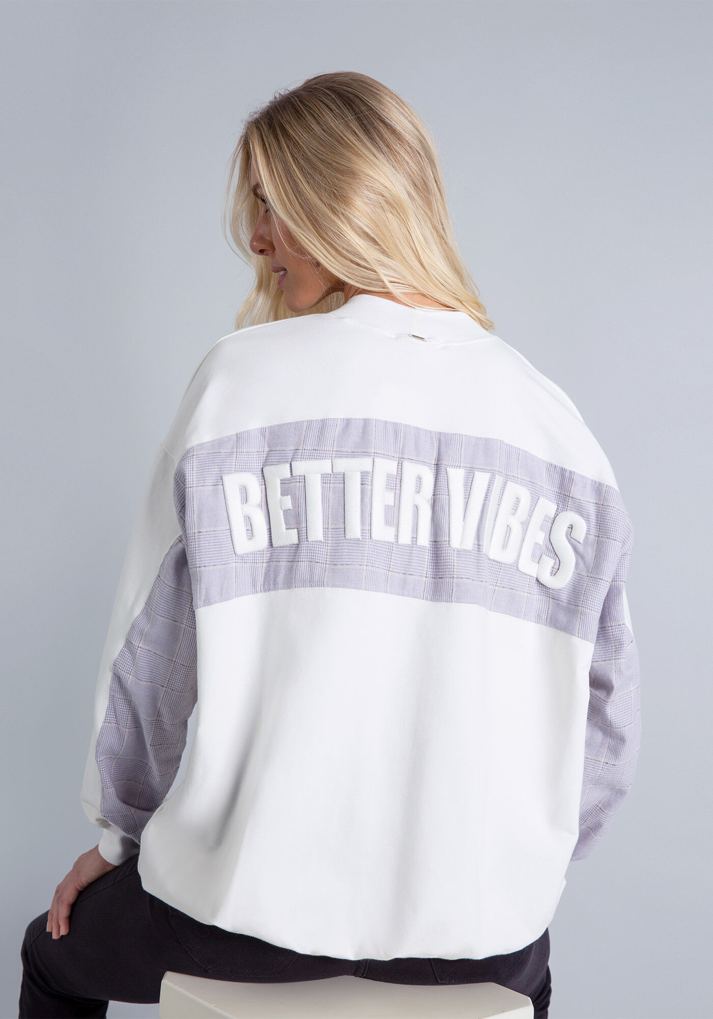 Blus&atilde;o Oversized Bordado, , large.