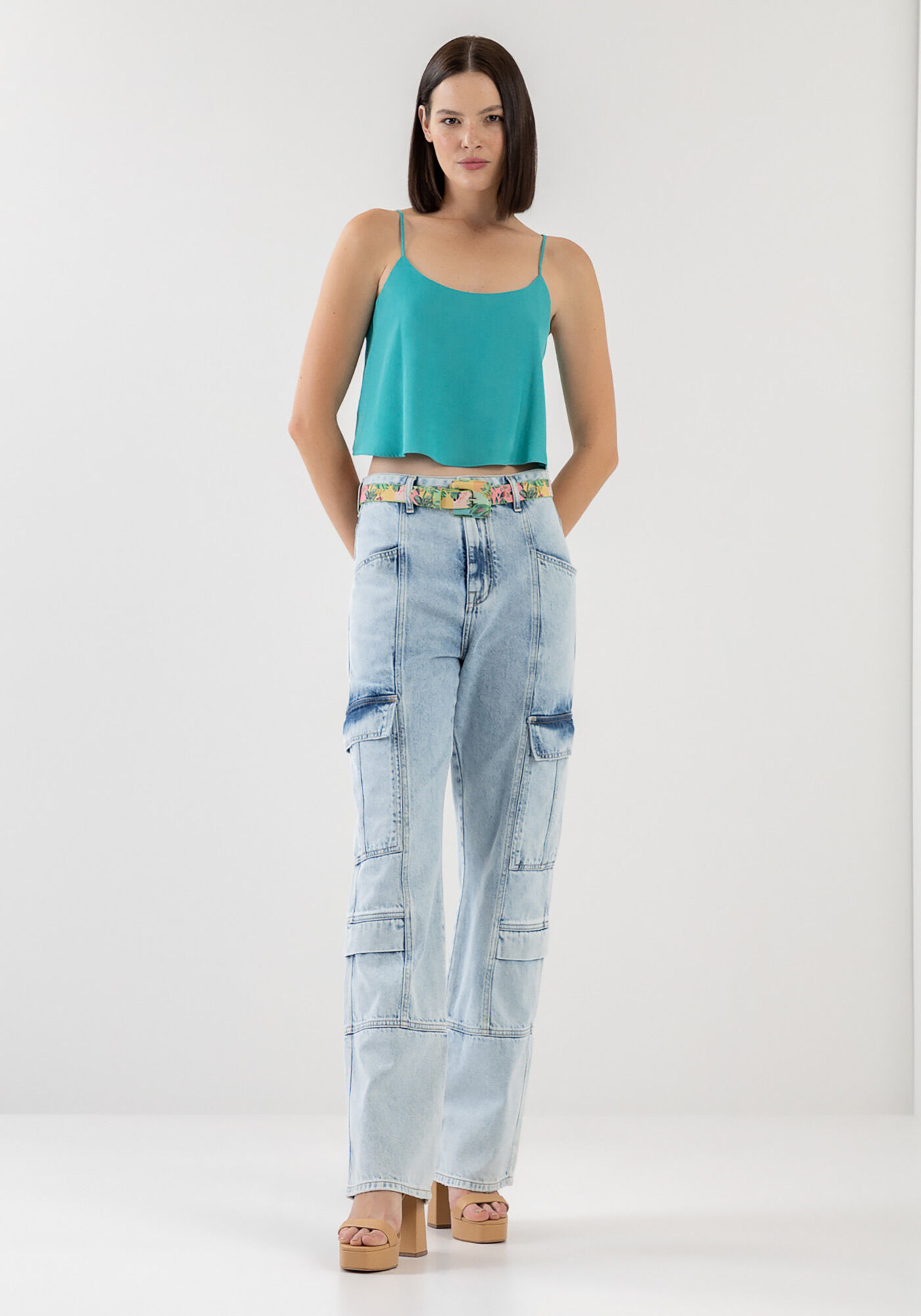 Blusa Cropped Acetinada com Abertura Costas, , large.