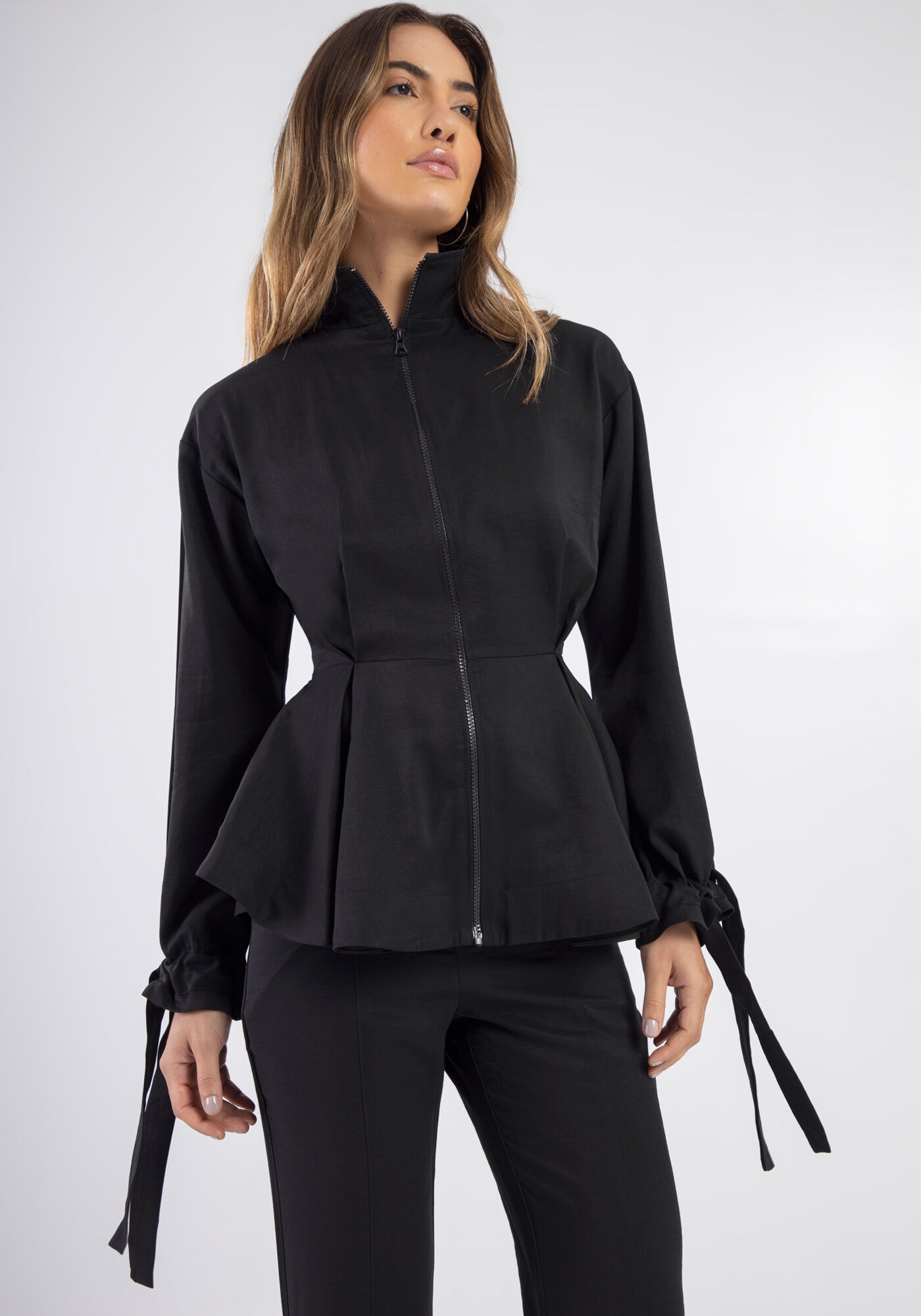 Jaqueta Parka Acinturada com Amarra&ccedil;&atilde;o Mangas, , large.