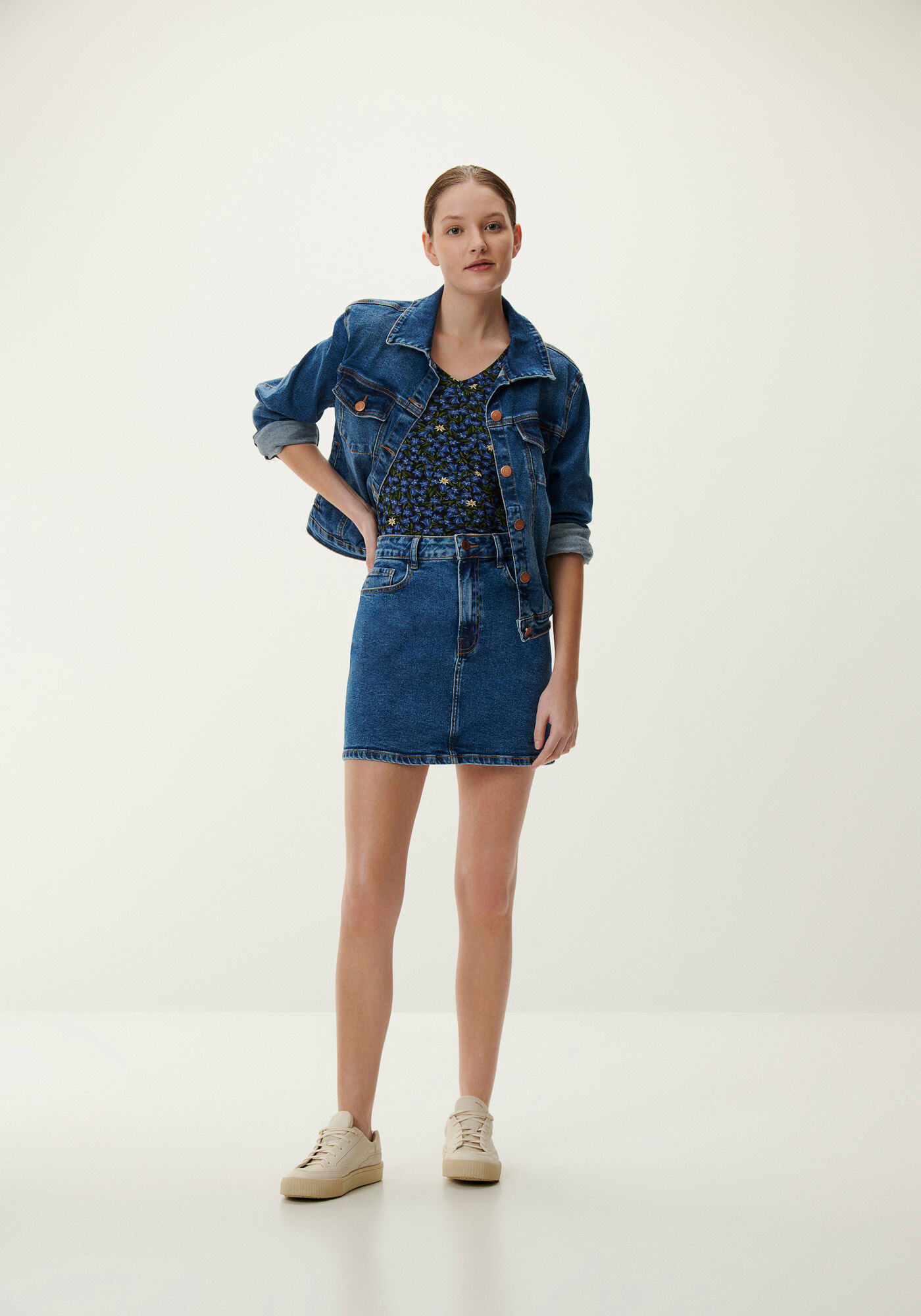 Blusa Manga Longa em Malha Viscose com Decote V, , large.