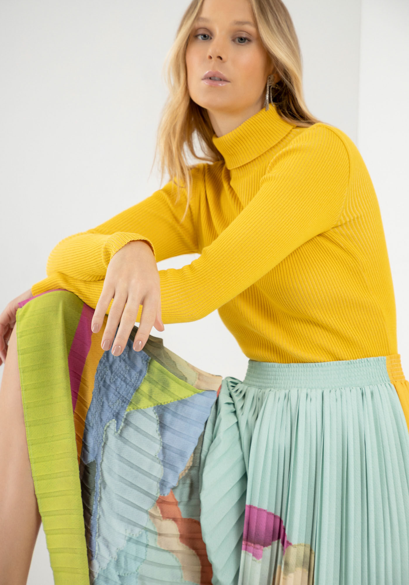 Blusa Manga Longa em Tric&ocirc; com Gola Alta, , large.