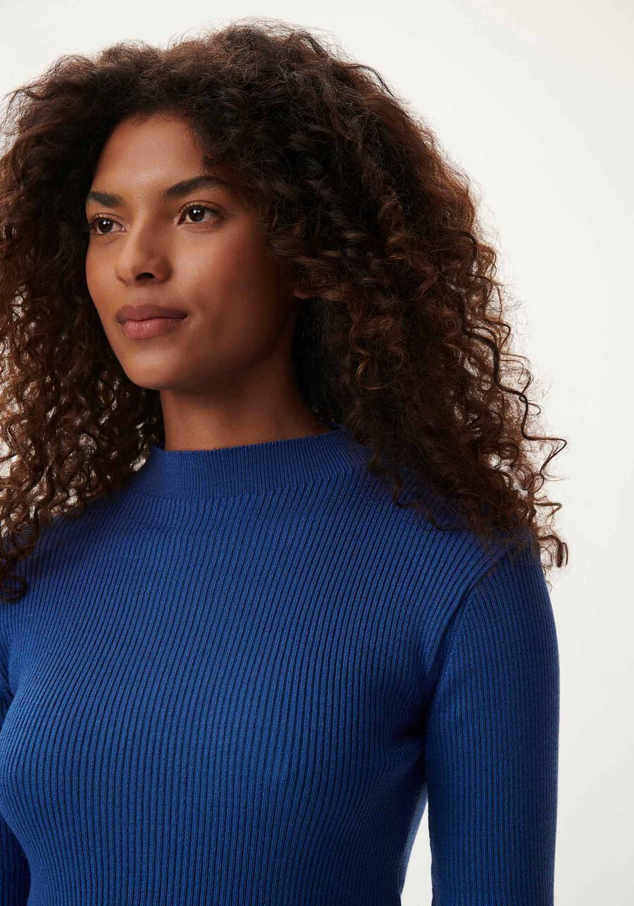 Blusa Manga Longa Cropped em Tricô com Gola Alta, AZUL TINKER. Blusa Manga Longa Cropped em Tricô com Gola Alta, AZUL TINKER, large.