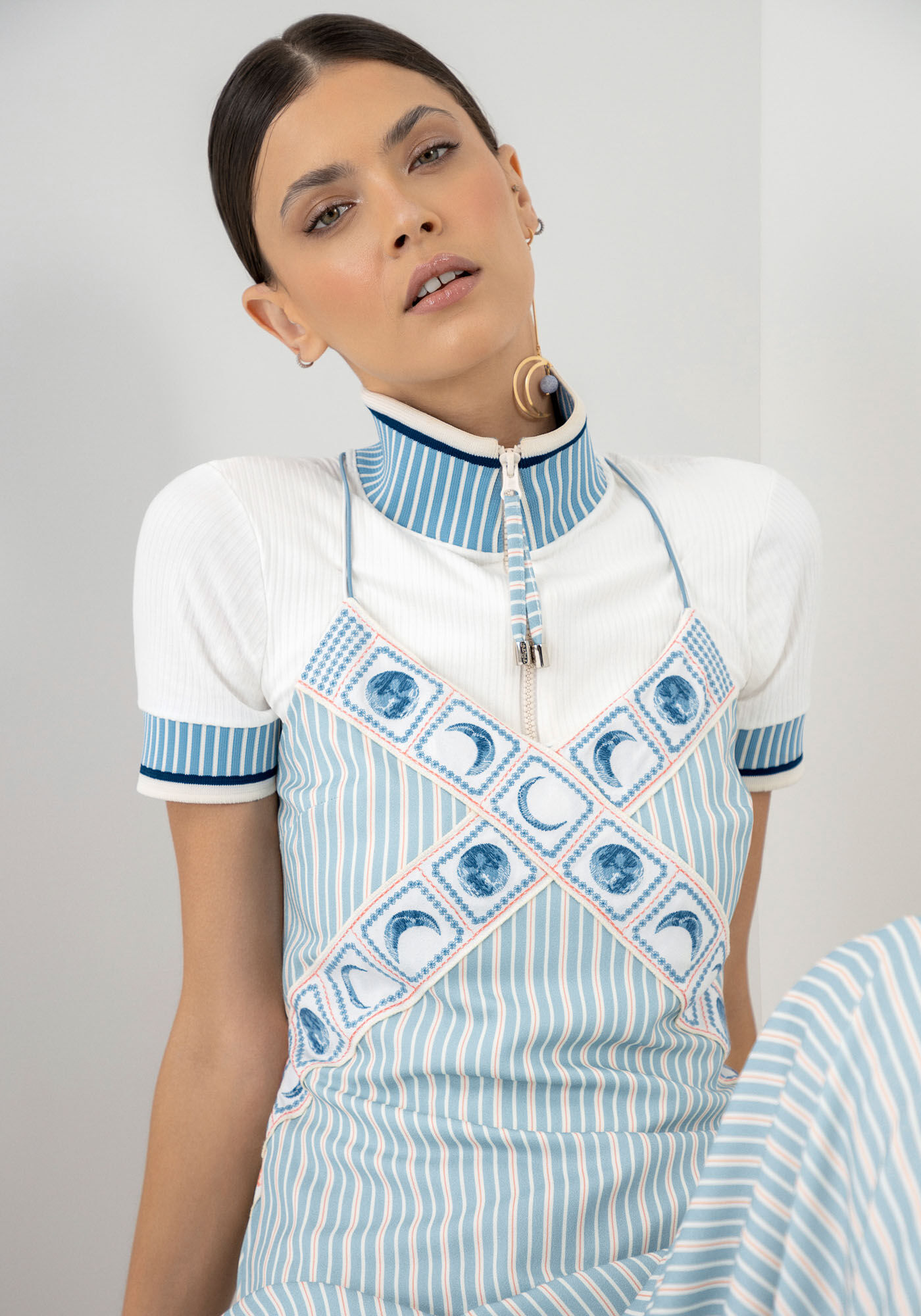 Vestido Midi Estampado com Bordado Luas, , large.