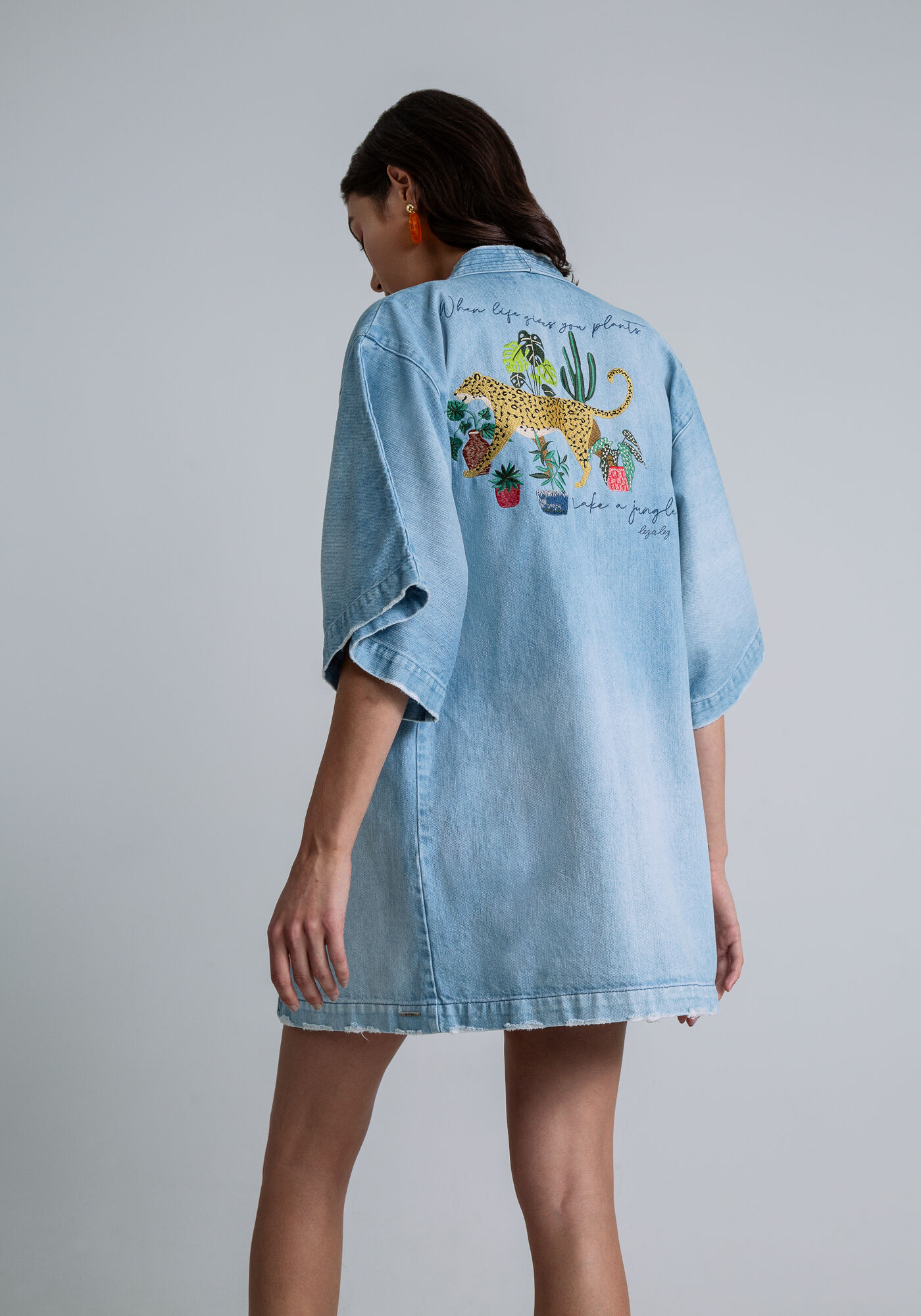 Kimono Amplo Bordado Faixa | Lez a Lez