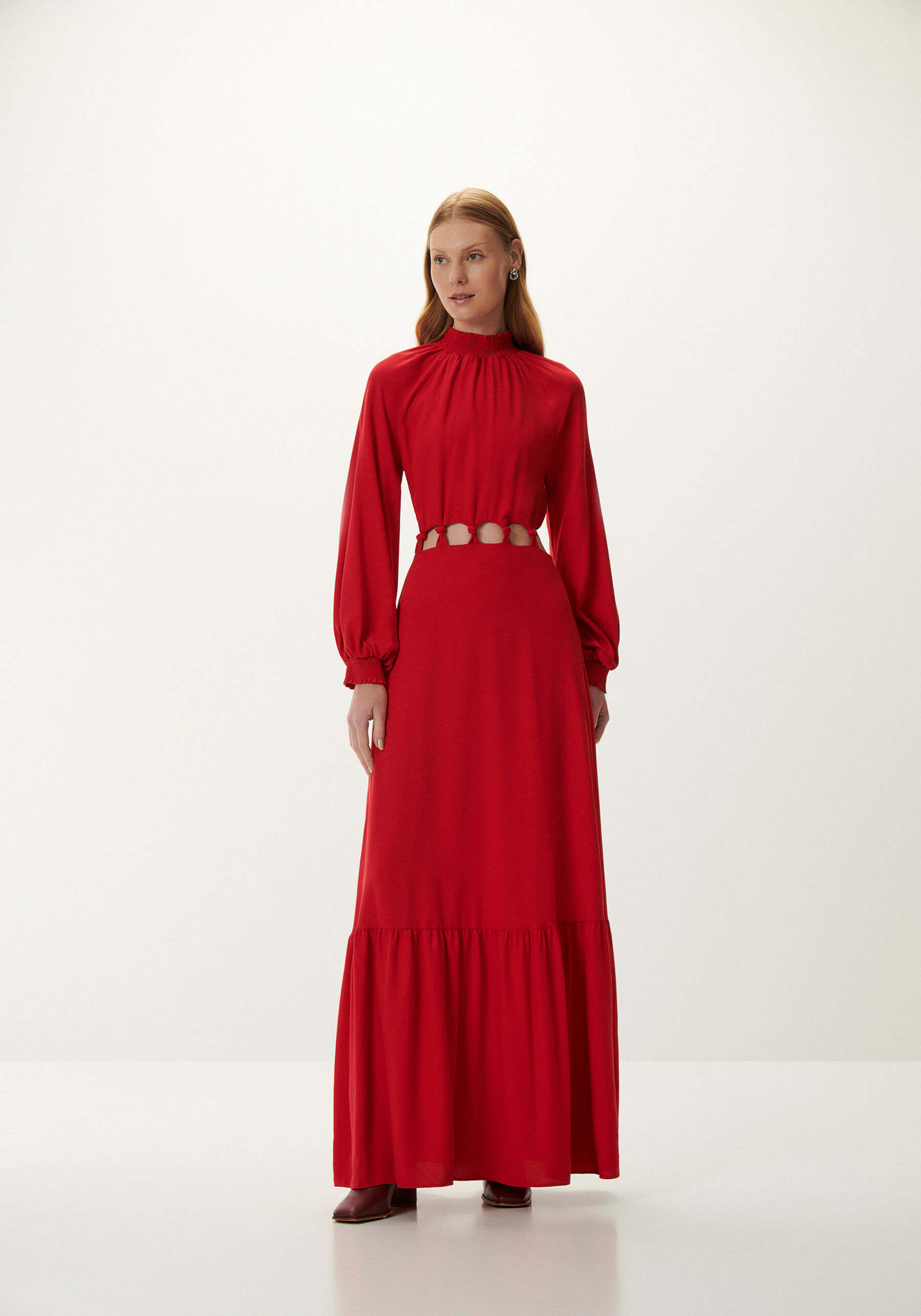 Vestido Longo Manga Longa em Crepe com Cut Out, . Vestido Longo Manga Longa em Crepe com Cut Out, , large.