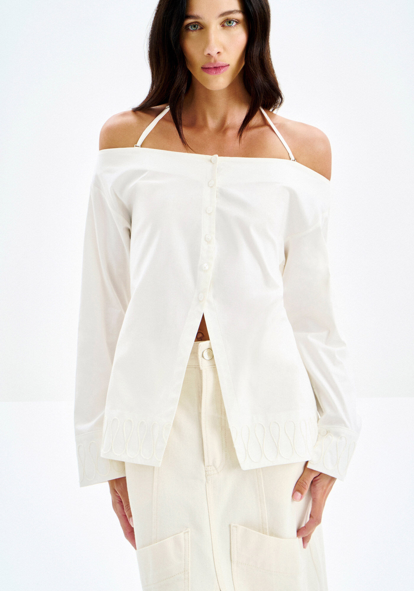 Camisa Manga Longa Ombro a Ombro com Al&ccedil;a, BRANCO OFF WHITE, large.