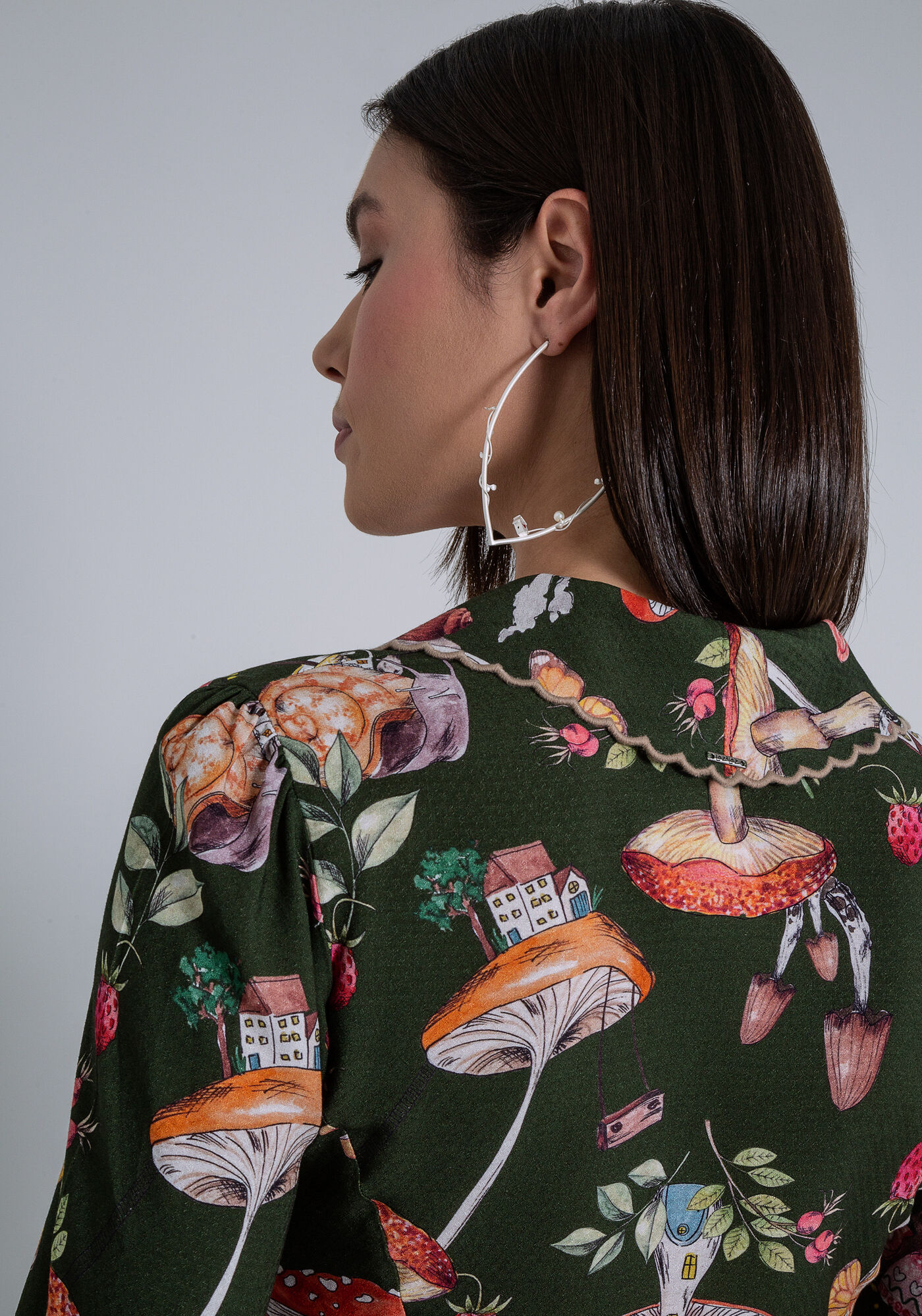 Blusa Manga Longa em Viscose com Bordado Gola, , large.