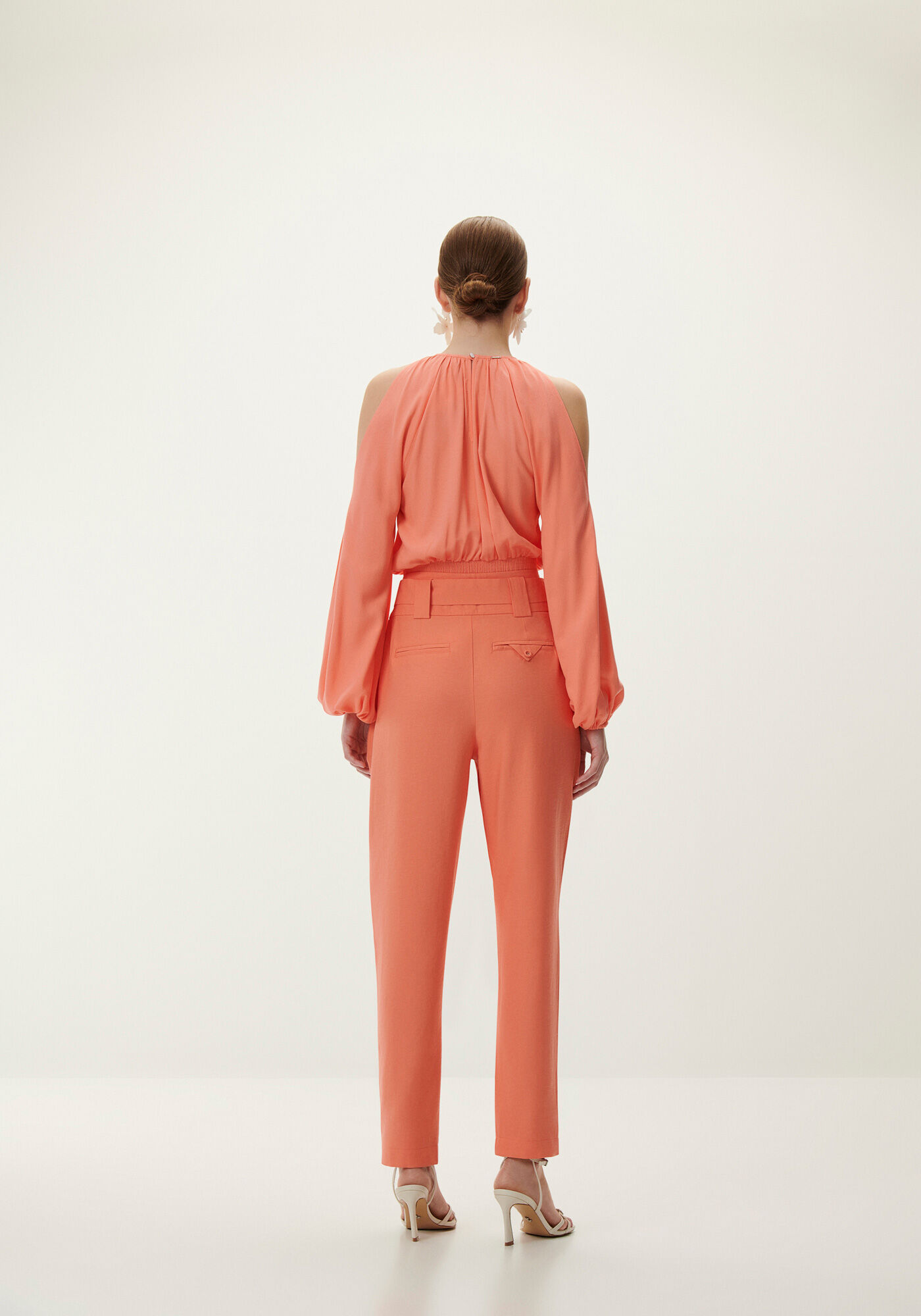 Blusa Manga Longa Bufante com Recorte Ombros, , large.