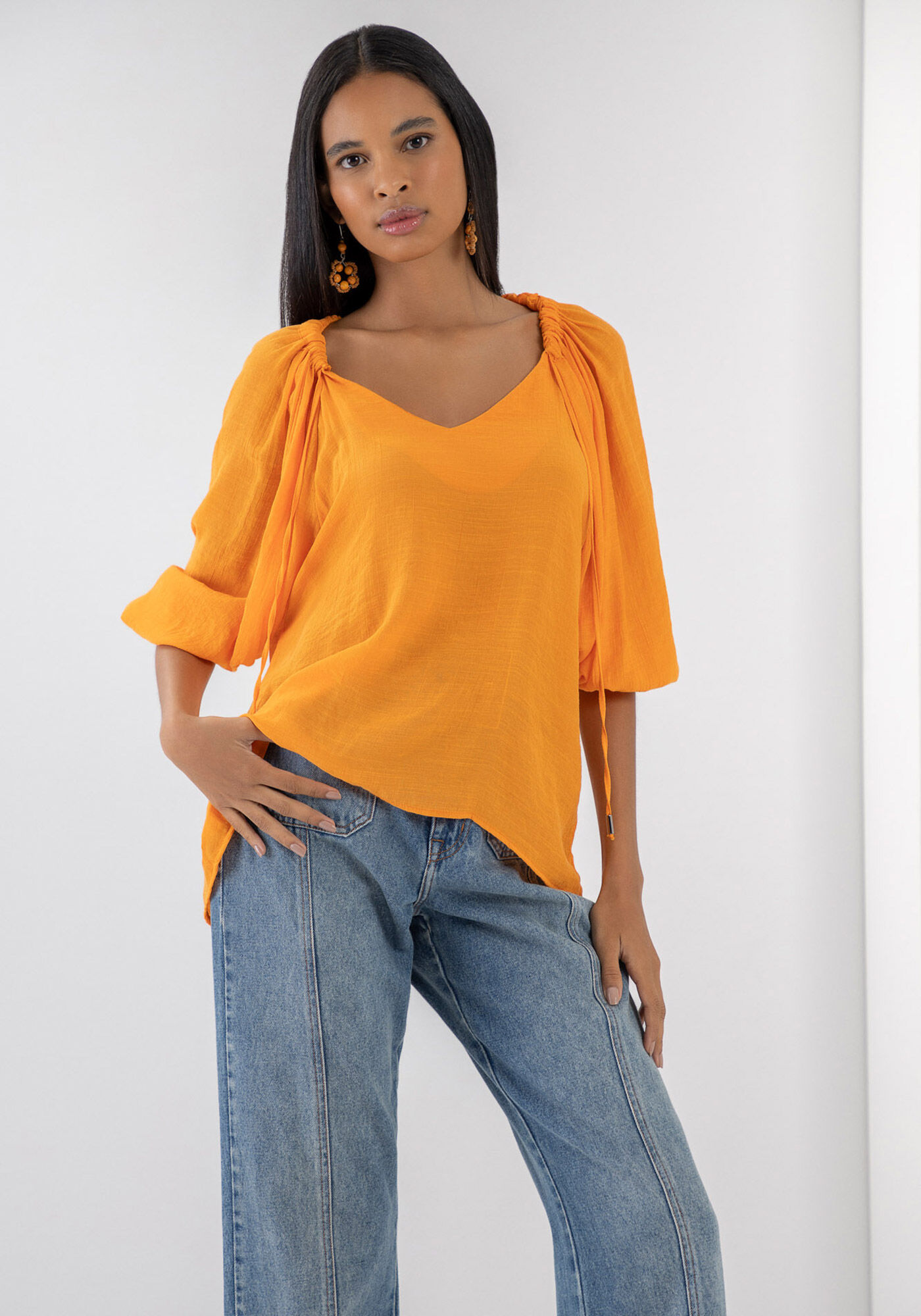 Blusa Bata em Shantung com Franzido Decote, , large.