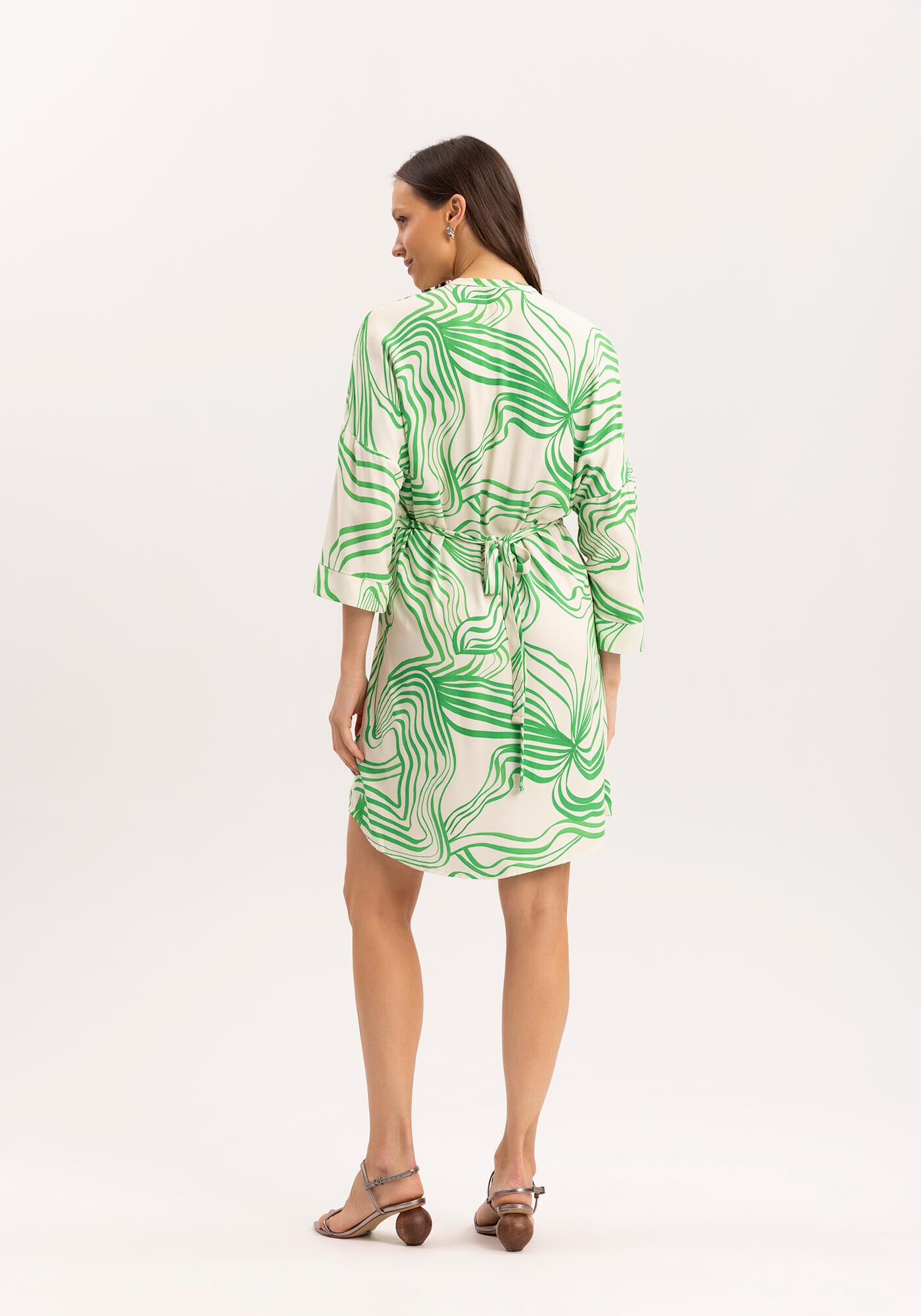 Vestido Curto Transpassado em Viscose Estampado, , large.