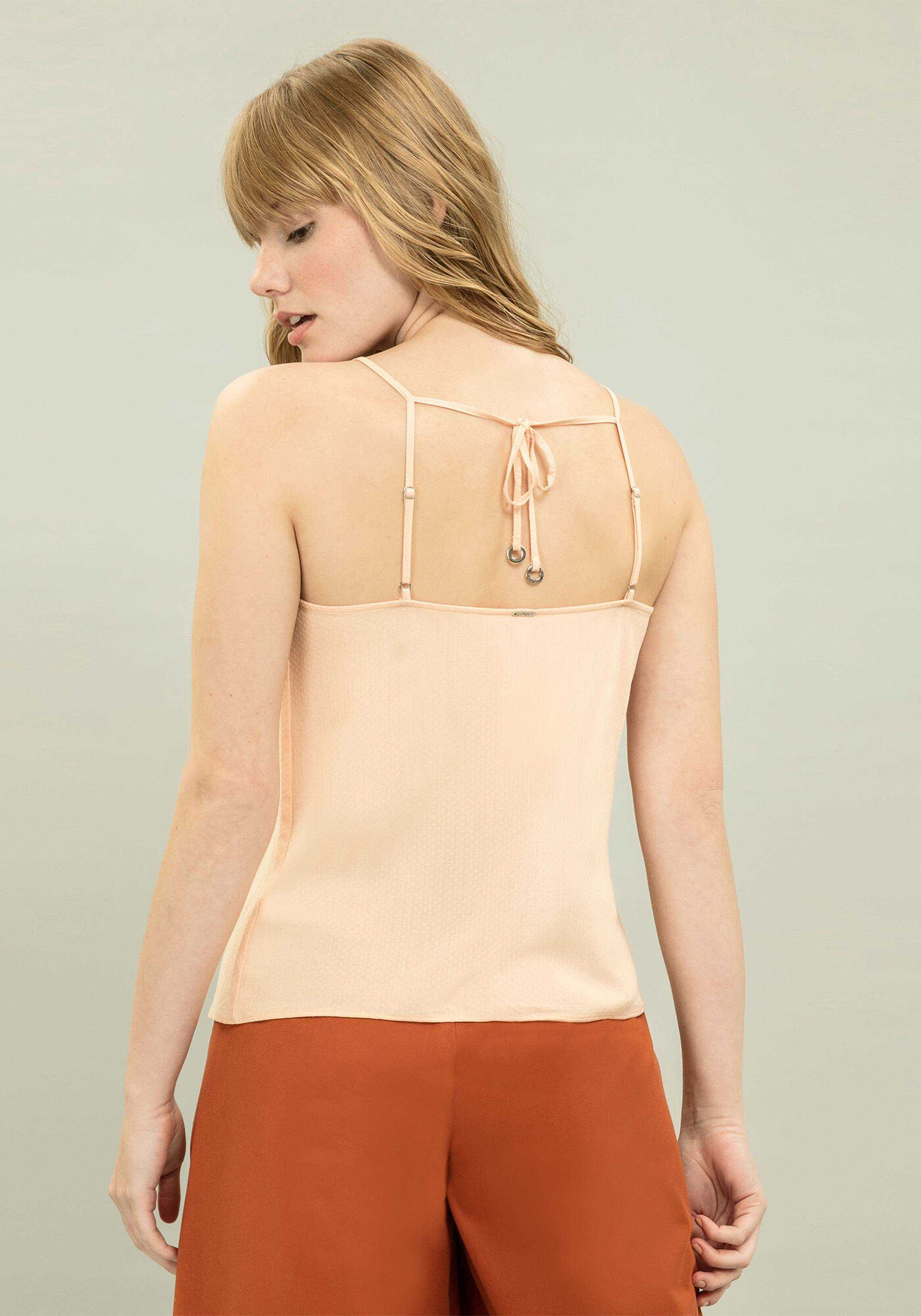 Blusa com Al&ccedil;as Decote V, , large.