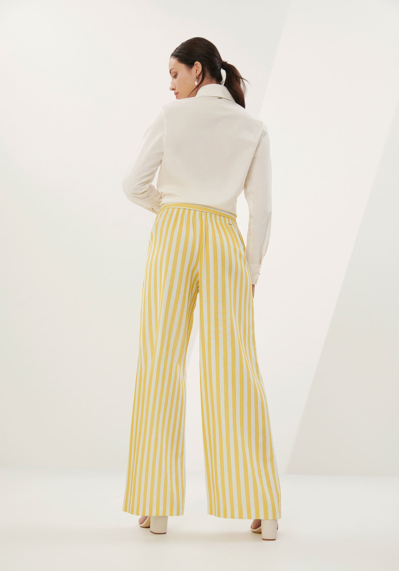 Cal&ccedil;a Pantalona Estampada em Linho com Cinto, , large.