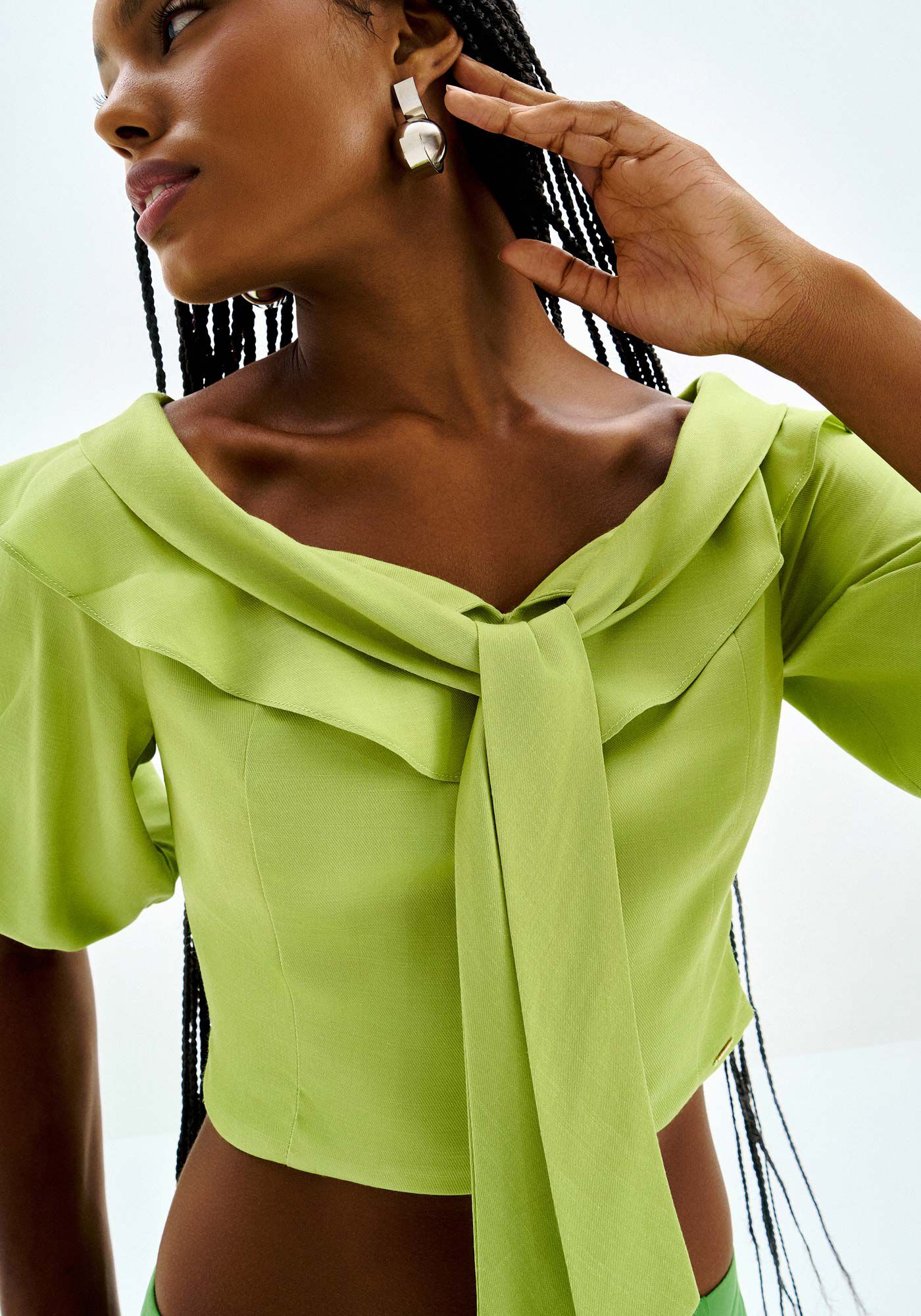 Blusa Ombro a Ombro em Viscose com La&ccedil;o, , large.