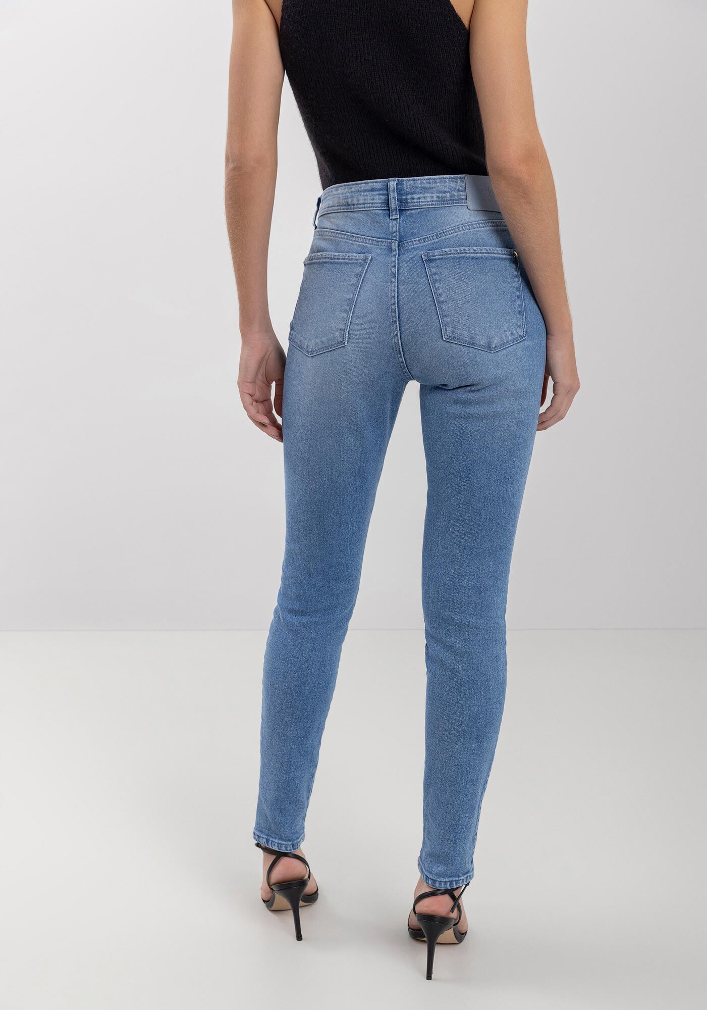 Cal&ccedil;a Skinny Cintura Alta Jeans Com Elastano, , large.
