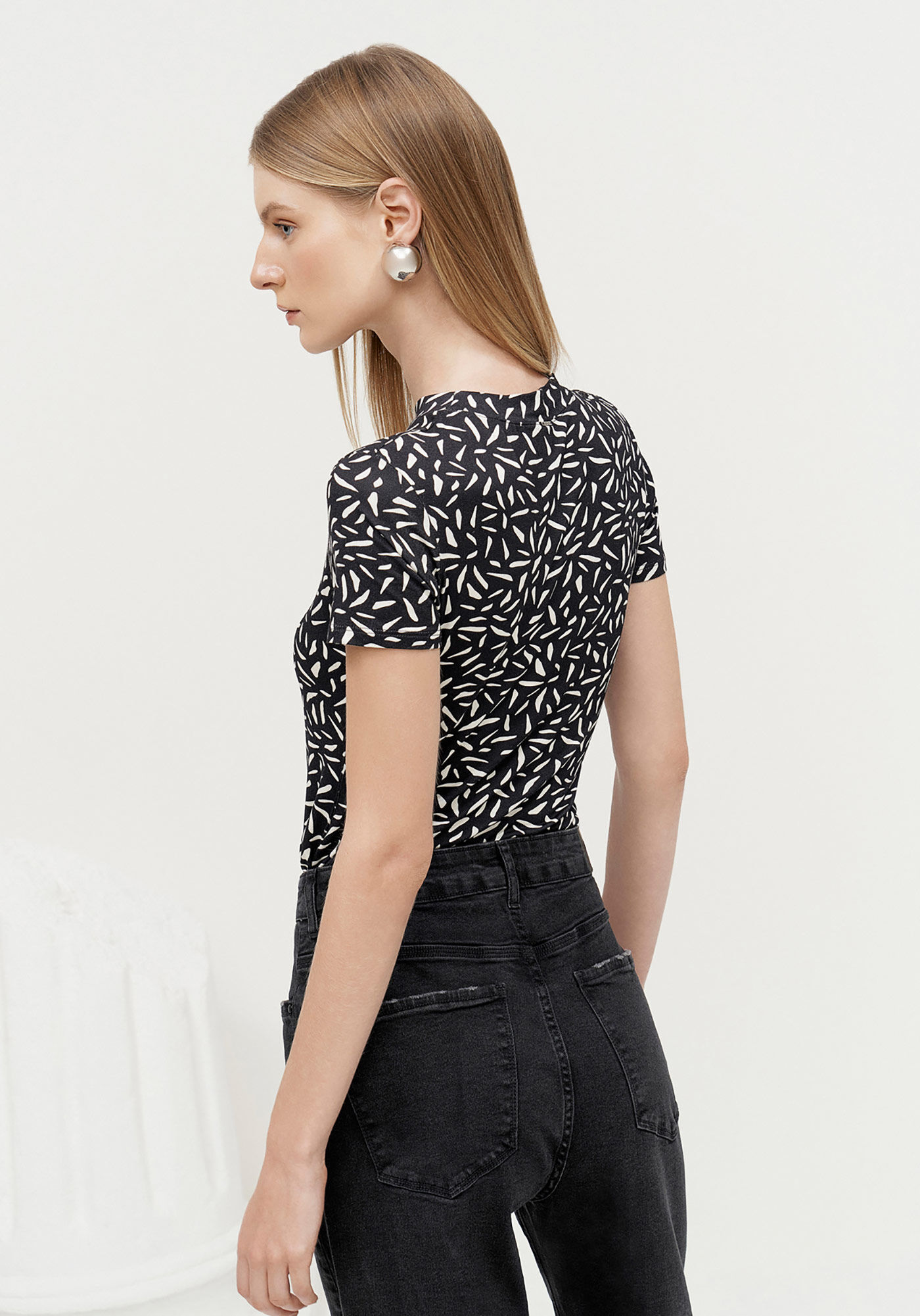 Blusa Estampada em Malha Viscose com Gola, , large.